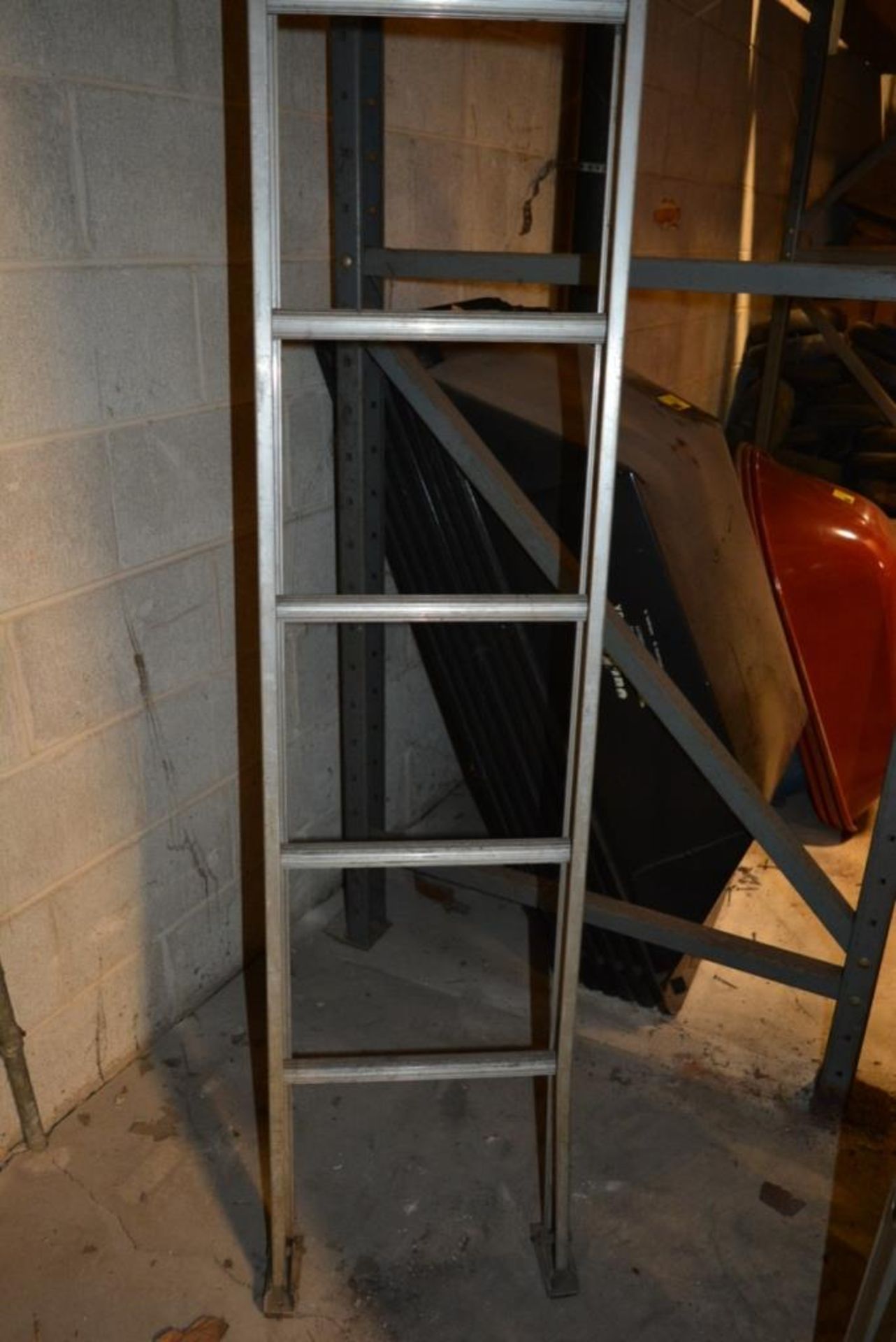 Unmarked 18' Aluminum Straight Ladder - Image 2 of 3