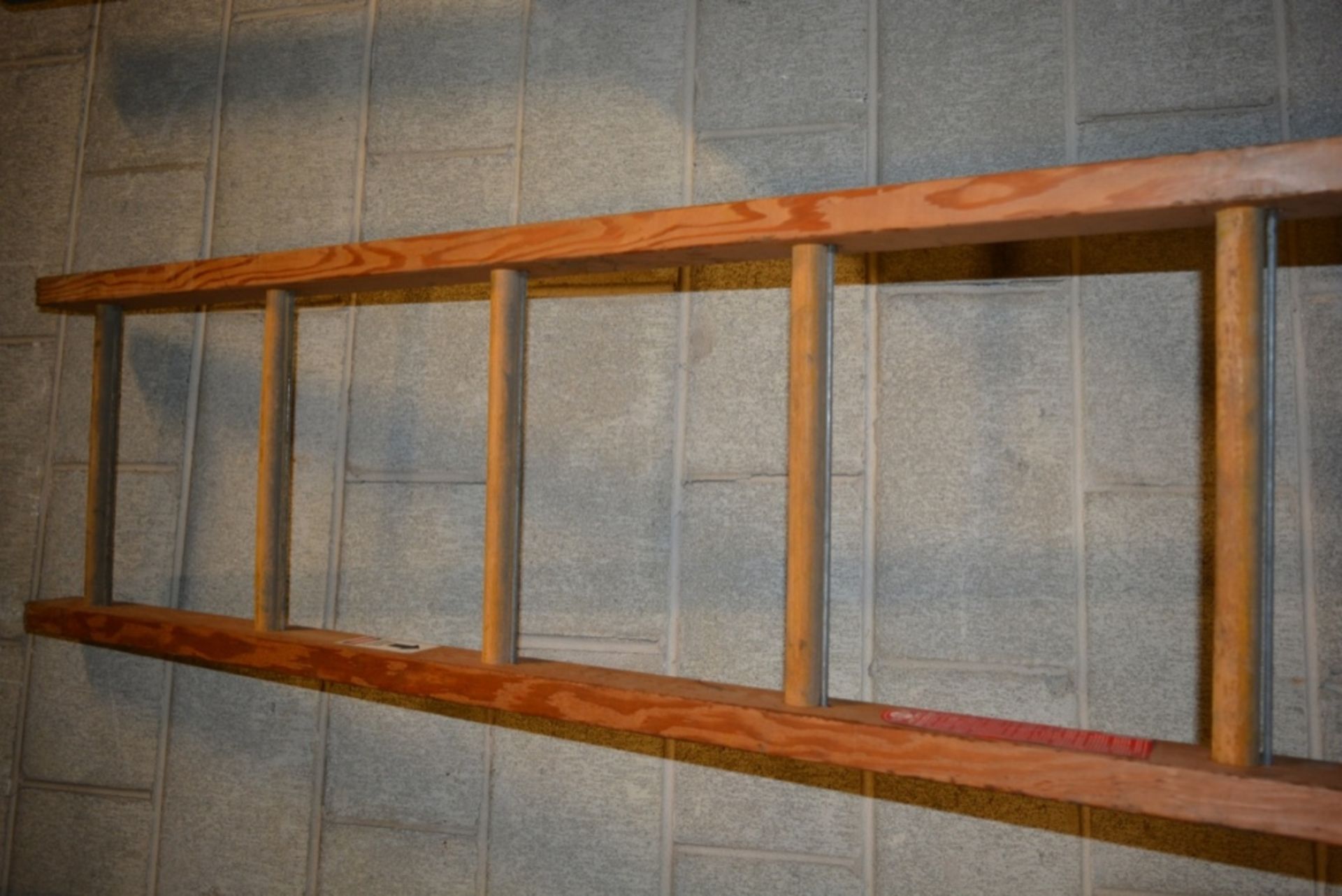 Watling SI-10 10' Wood Straight Ladder - Image 5 of 7