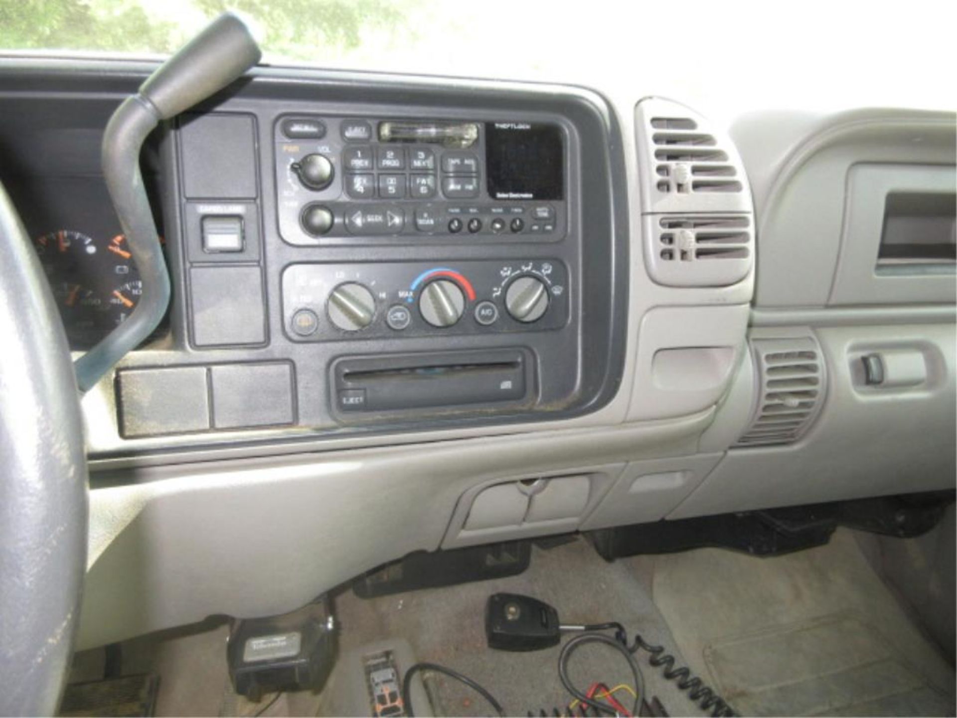 1999 Chevy Crewcab Dually - Image 6 of 11