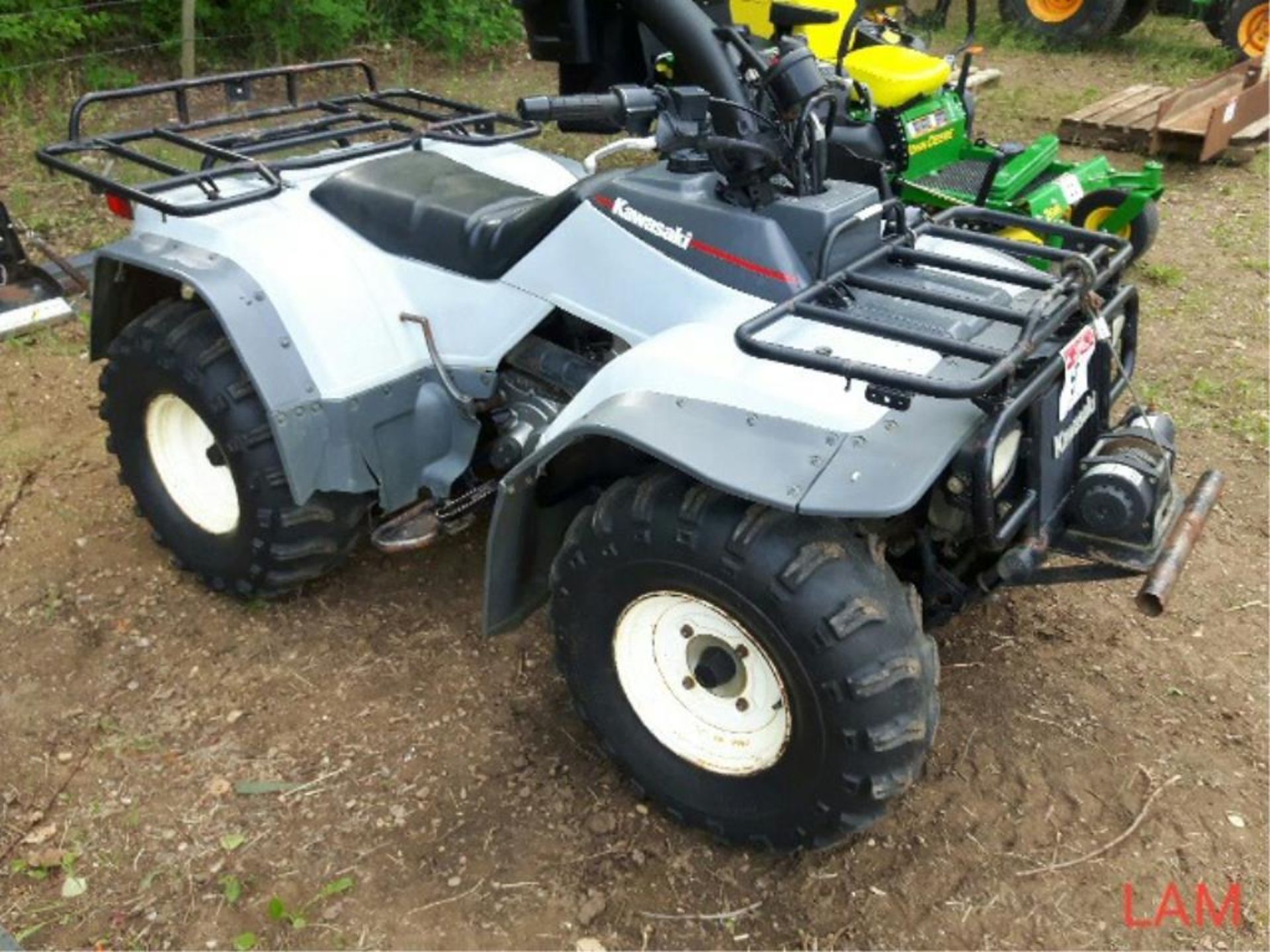 1993 400 Kawasaki 4x4 Quad sn JKALFXB10PB501797 1233kms showing, Liquid Cooled Eng, w/winch - Image 2 of 5