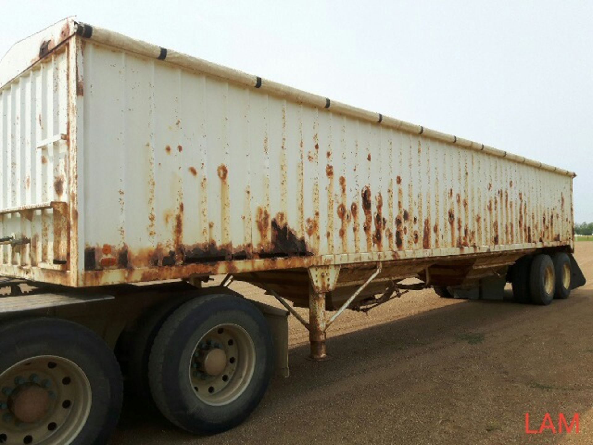 1981 Lode T/A Grain Trailer sn HGT380681K123 Lot # ,& Selling on choice