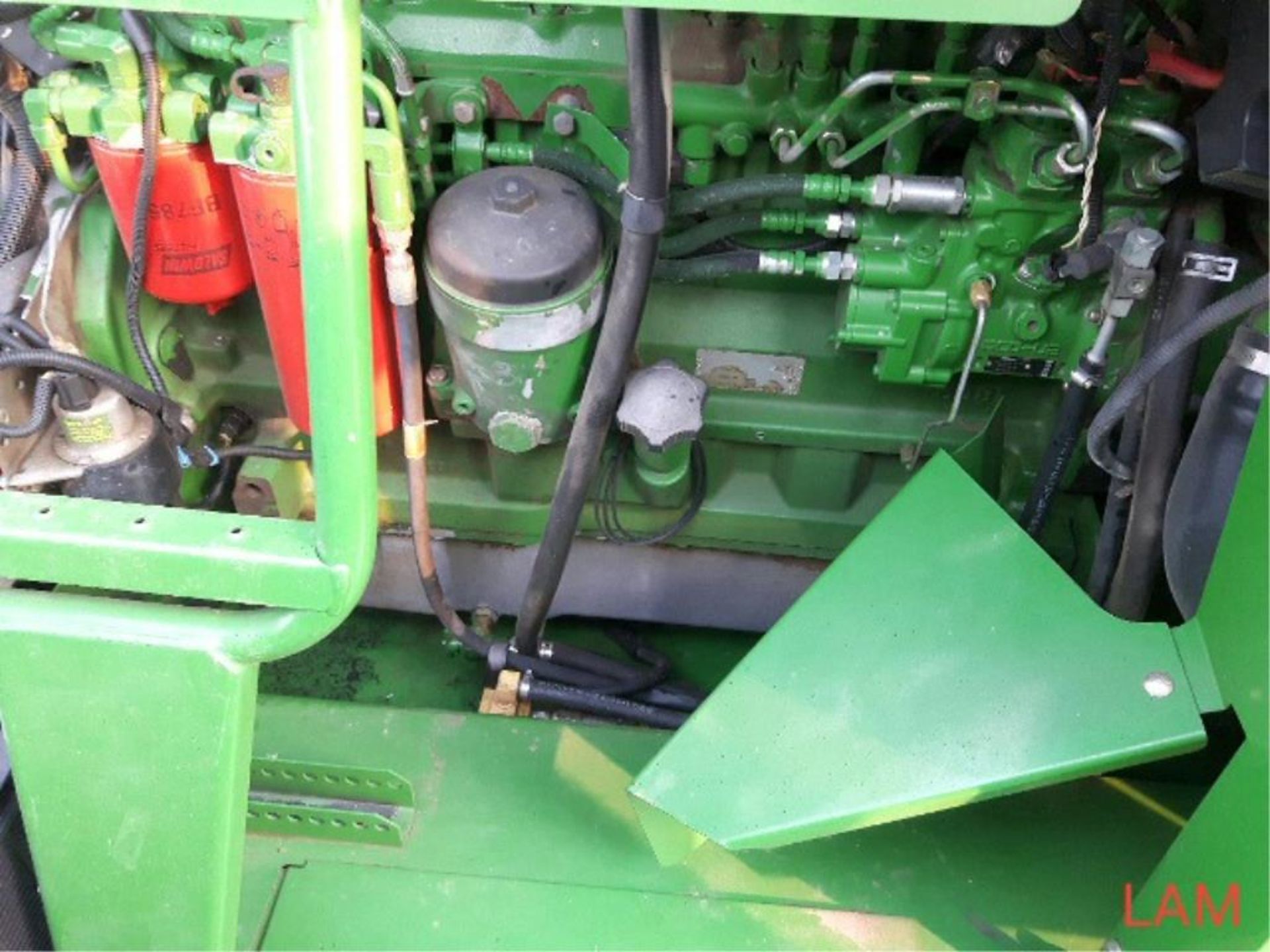 2002 9750 STS JD Combine sn H09750S696343 3889 eng hrs, 2801 thres hrs, Good Rubber!, 20.8/38 Dual - Image 23 of 31