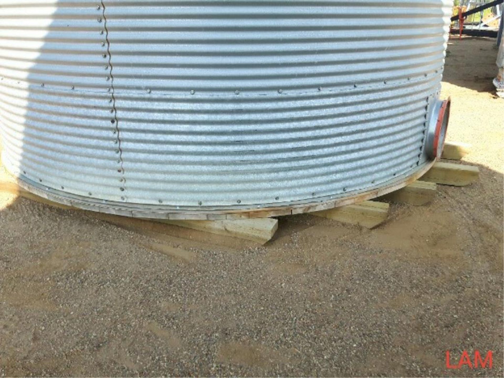 2000bu 14FT x 6-Ring Westeel Rosco Grain Bin New Floors, & Aeration - Image 5 of 7