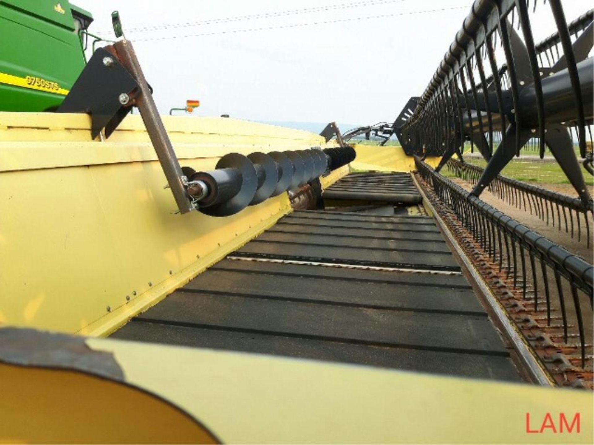 SP 30 Honey Bee 30 FT Straight Cut Header sn L 14 430010677, Factory Transport - Image 7 of 11