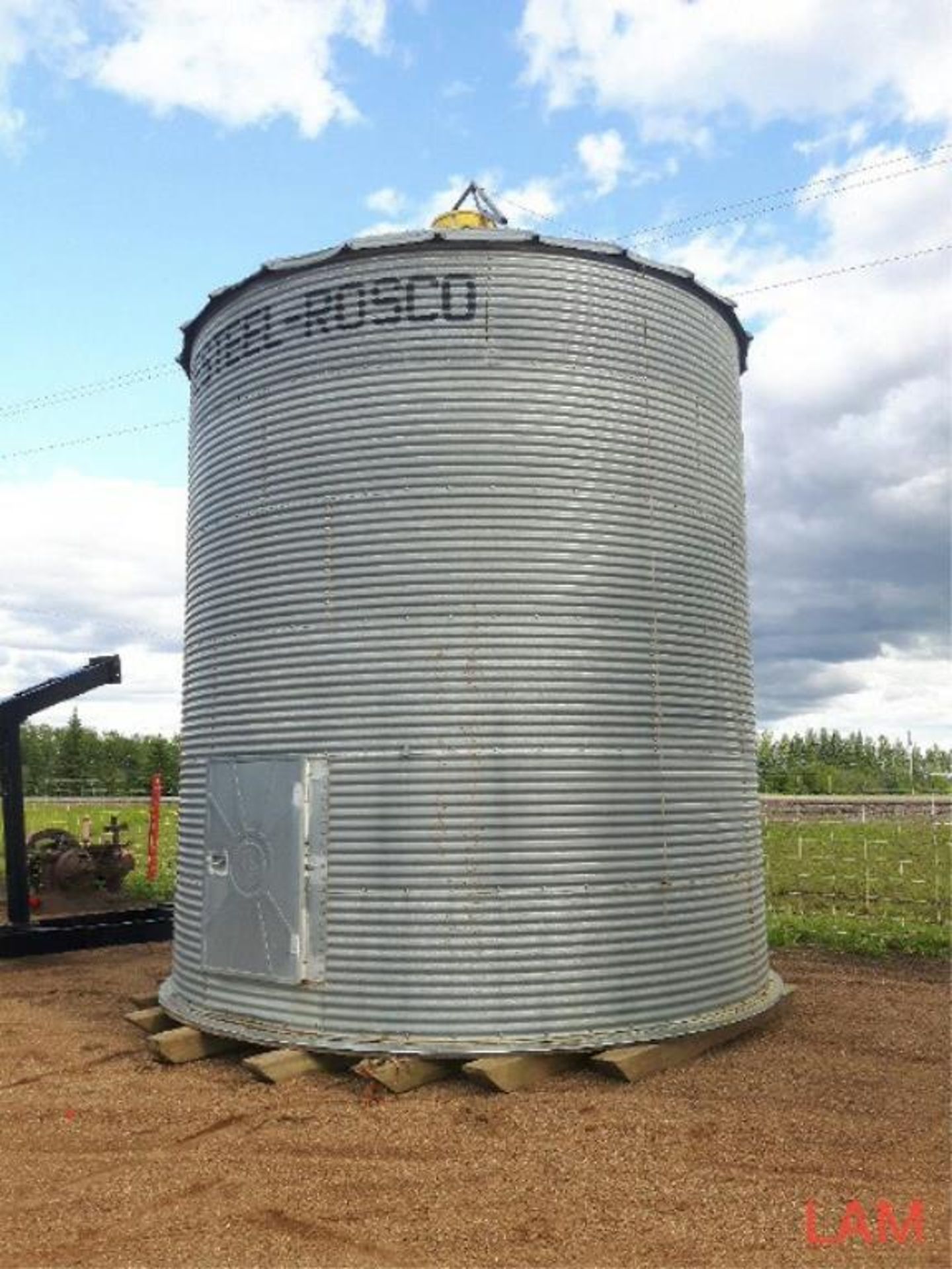 Westeel Rosco 14ft x 6 Ring 2000bu Grain Bin Hopper in Floor