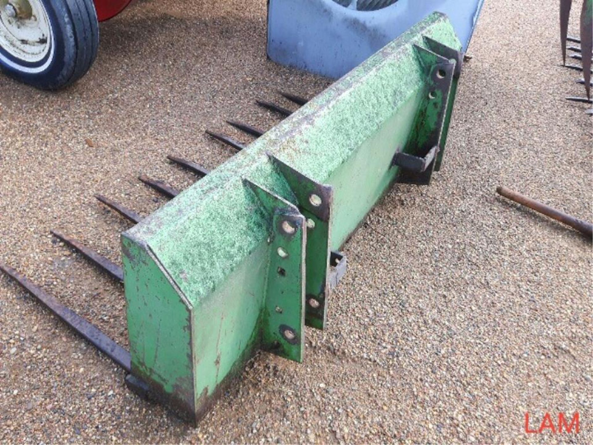 Manure Bucket for 148 or 158 JD Loader