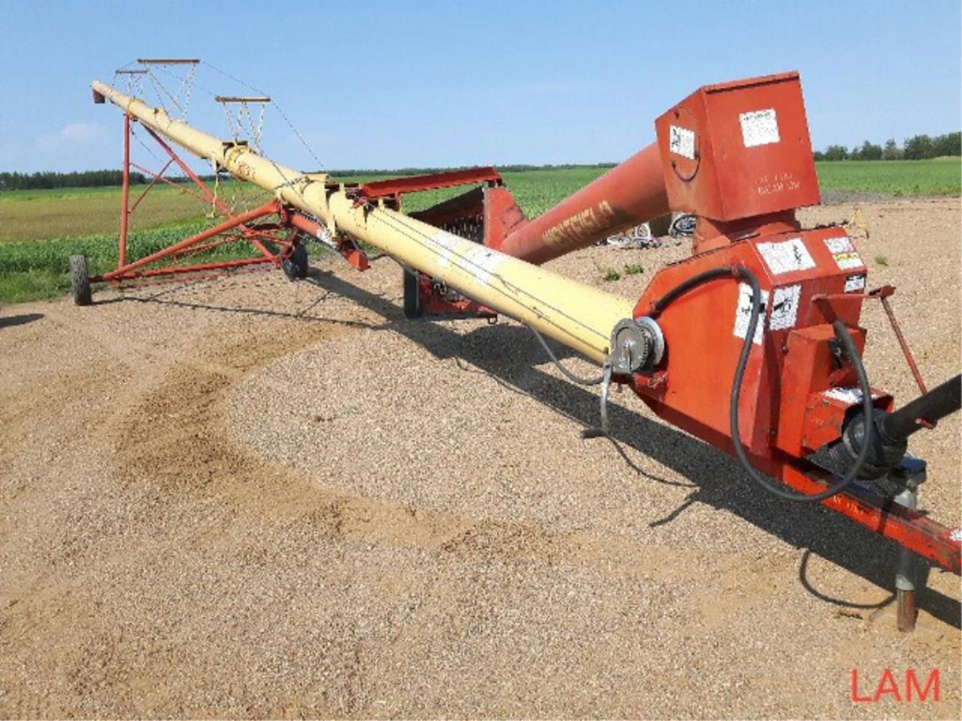 Westfield 10 x 71 Mechanical Drive Swing Out Auger