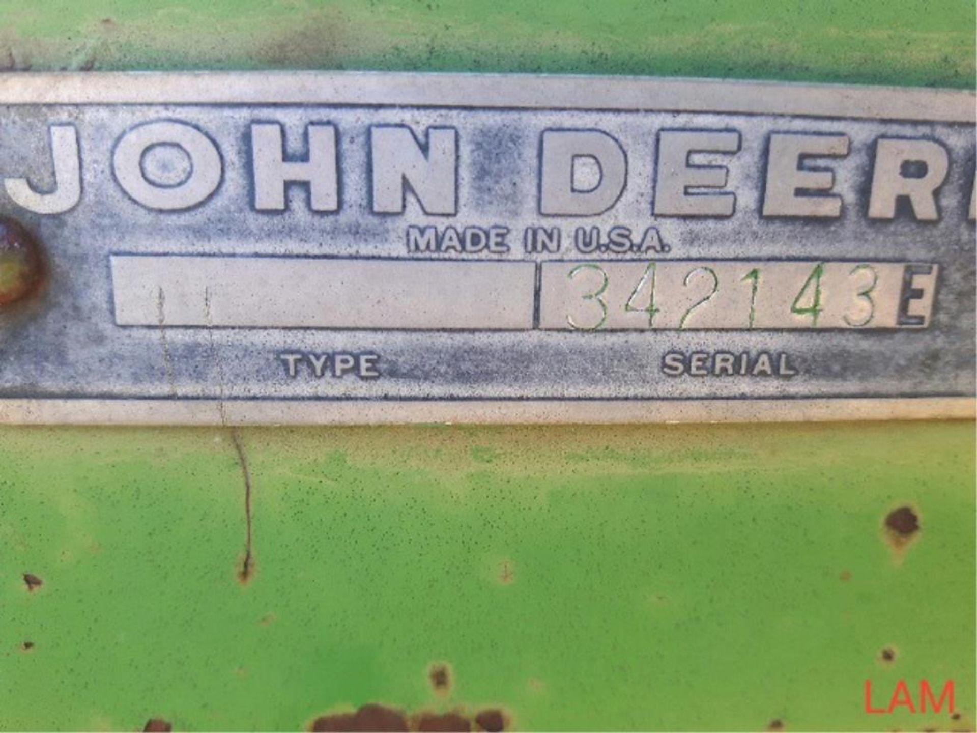 800 John Deere 18 FT Swather Radiator leaks - Image 8 of 8
