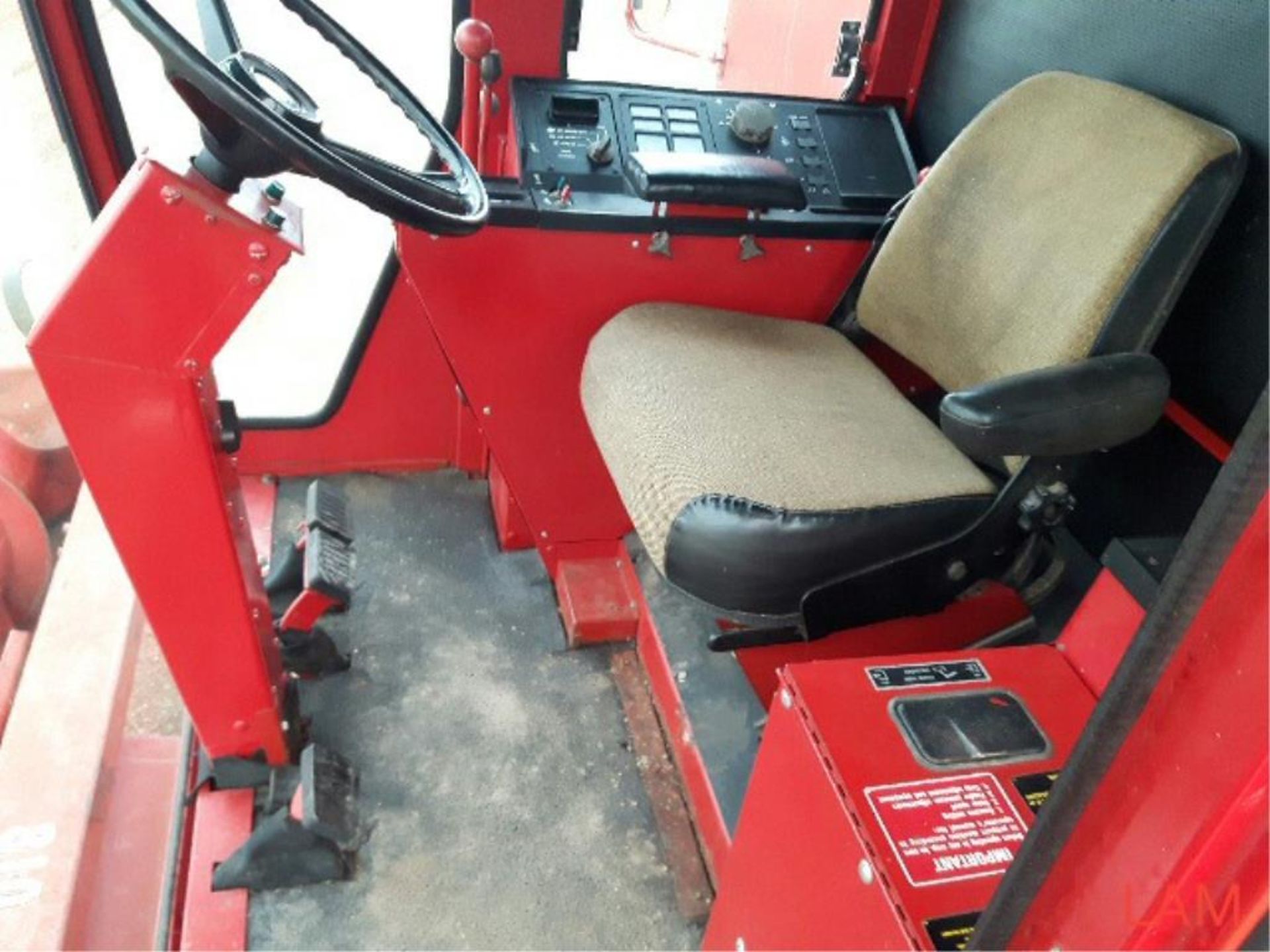 1440 IH Axial Flow Combine sn 1680211U6015 2612hrs, hydrostatic drive - Image 11 of 17