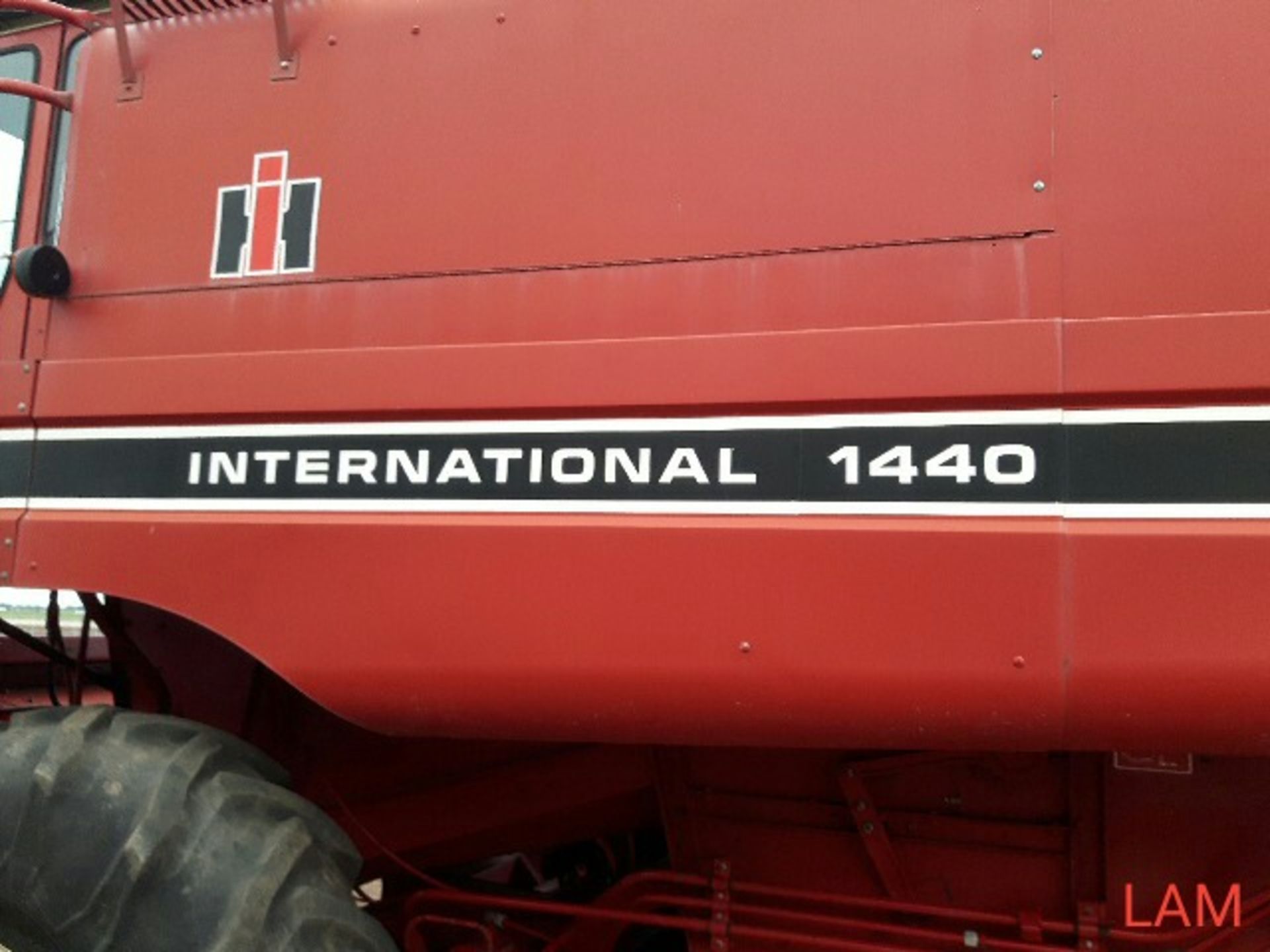 1440 IH Axial Flow Combine sn 1680211U6015 2612hrs, hydrostatic drive - Image 8 of 17