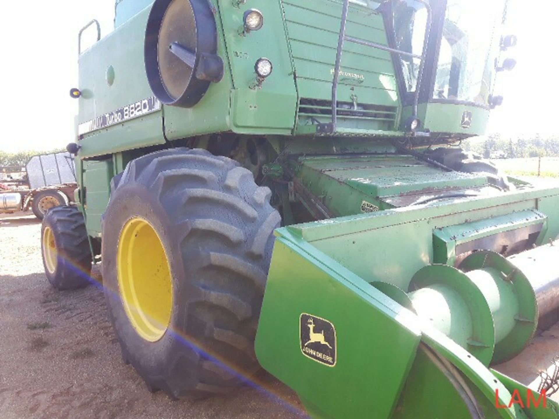 8820 JD Combine Hydrostatic Drive, 3315hrs, c/w New Headliner and padding, to arrive beginning of - Image 3 of 14