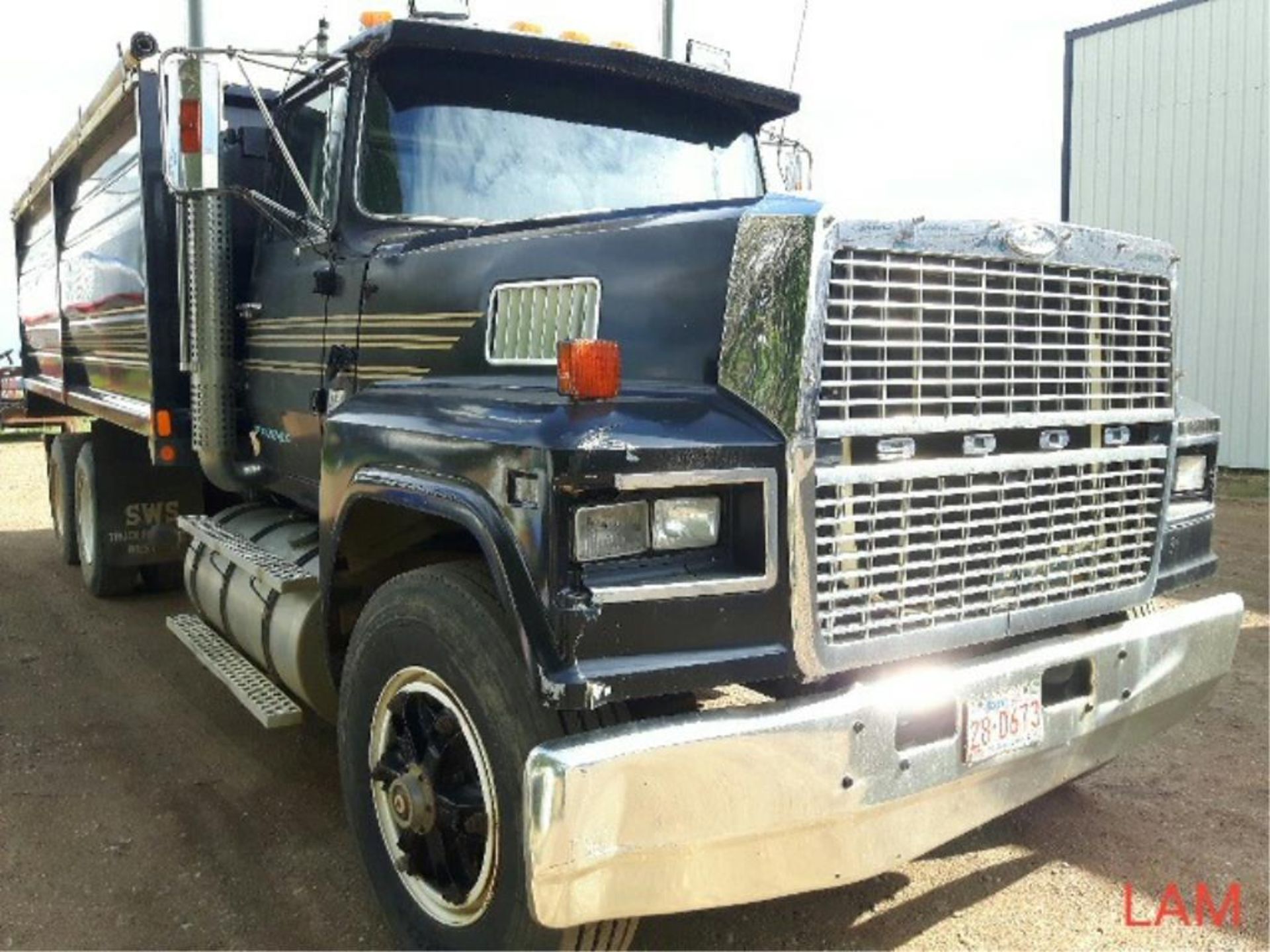 1987 LTL 9000 Ford T/A Grain Truck VIN 1FDYA90W0HVA51713 400 Cummins Eng, 13 spd tr, Spring Susp, - Image 10 of 17