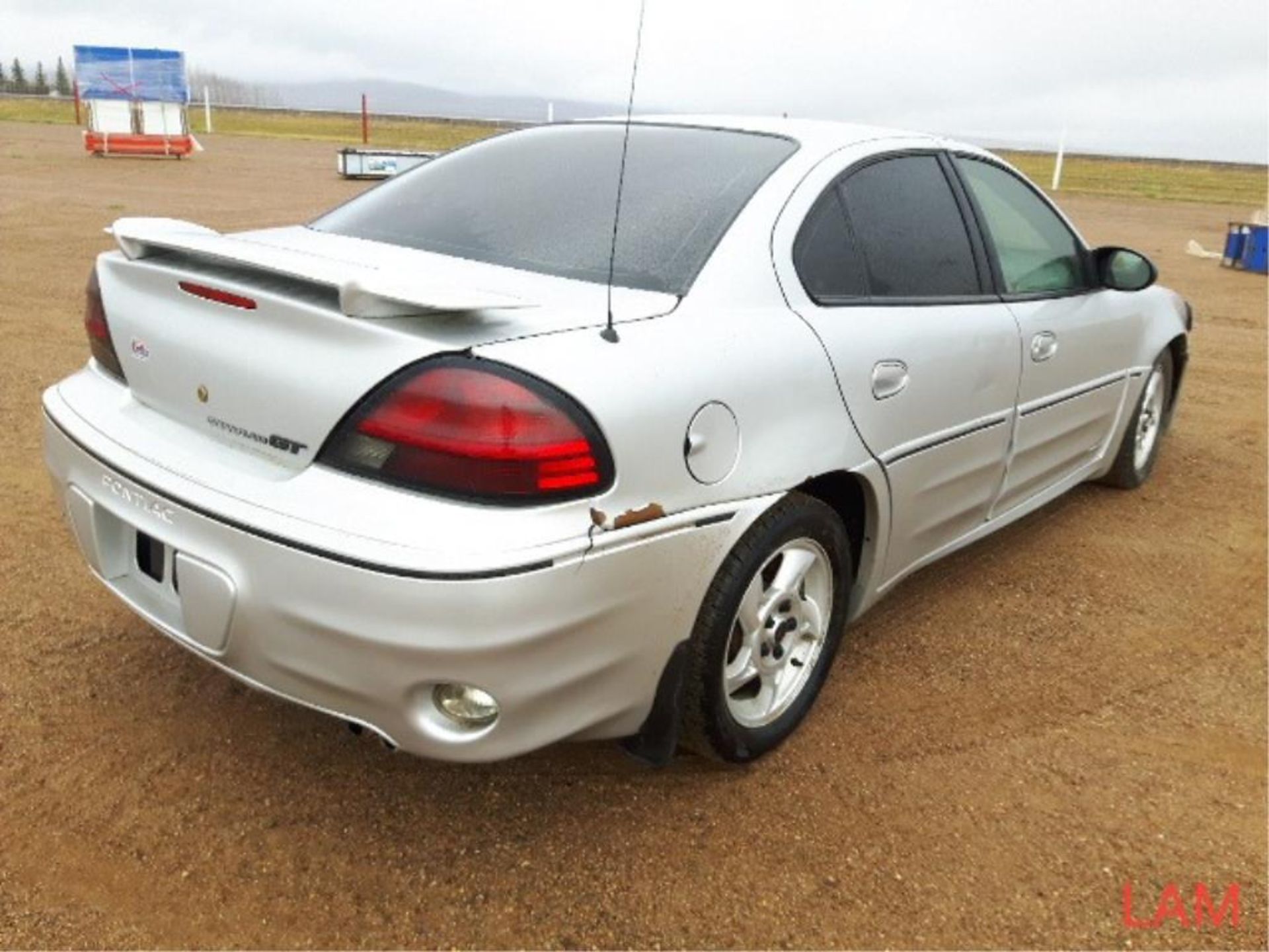 2004 Pontiac Grand Am GT 4-Door Car - Image 3 of 12