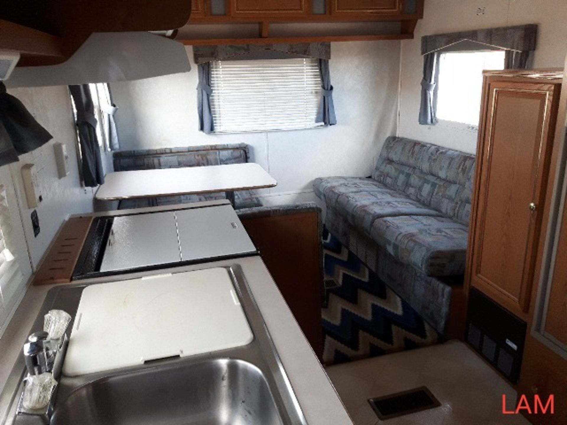 1999 Keystone Springdale Lite 225RD 5th Wheel - Image 5 of 9