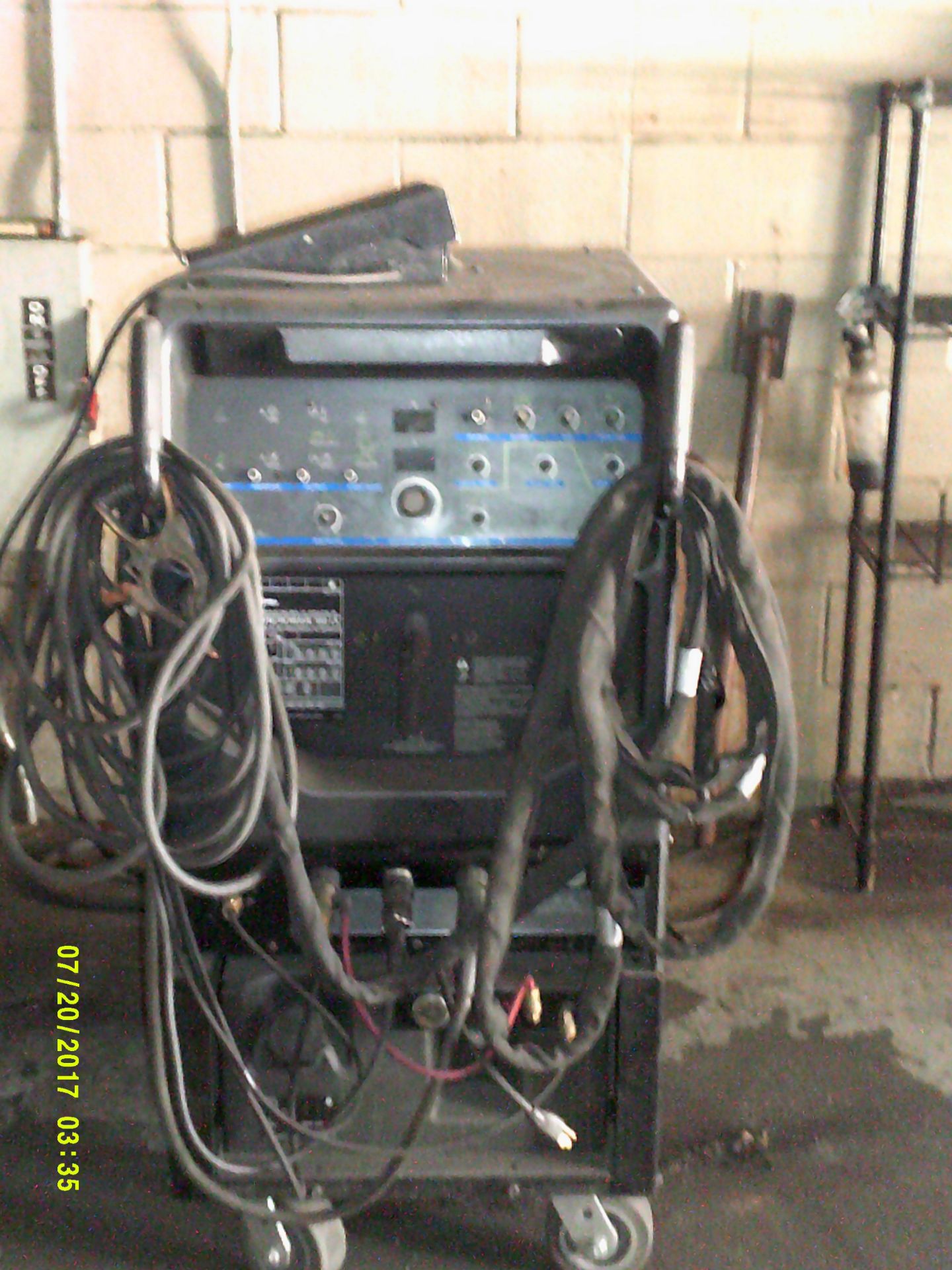 MILLER SYNCROWAVE 350LX WELDER, & other items - Bild 11 aus 14