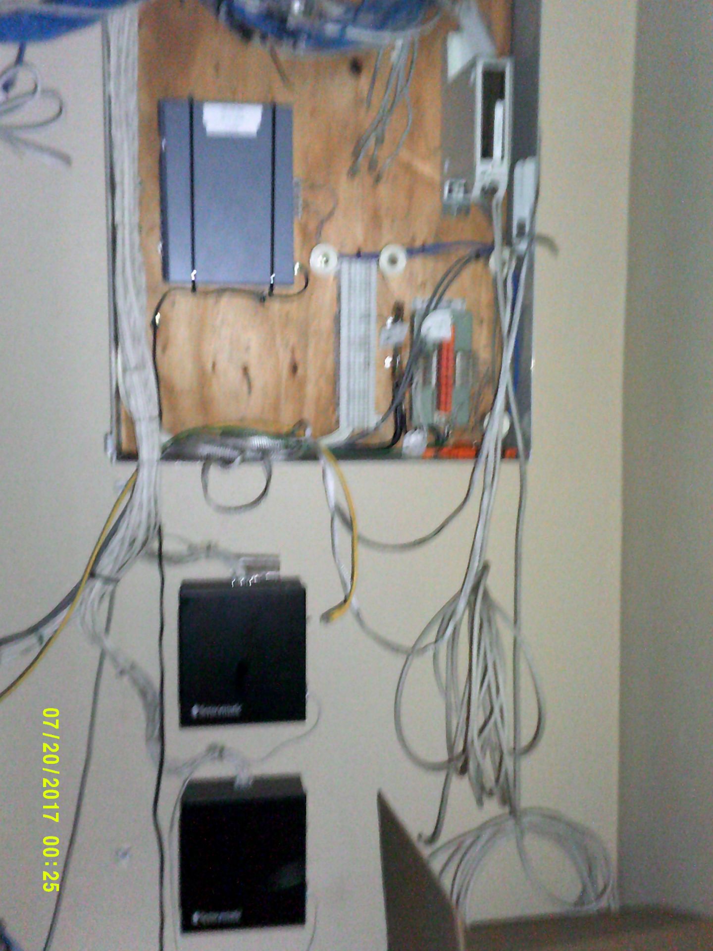 Server Room - Image 3 of 3