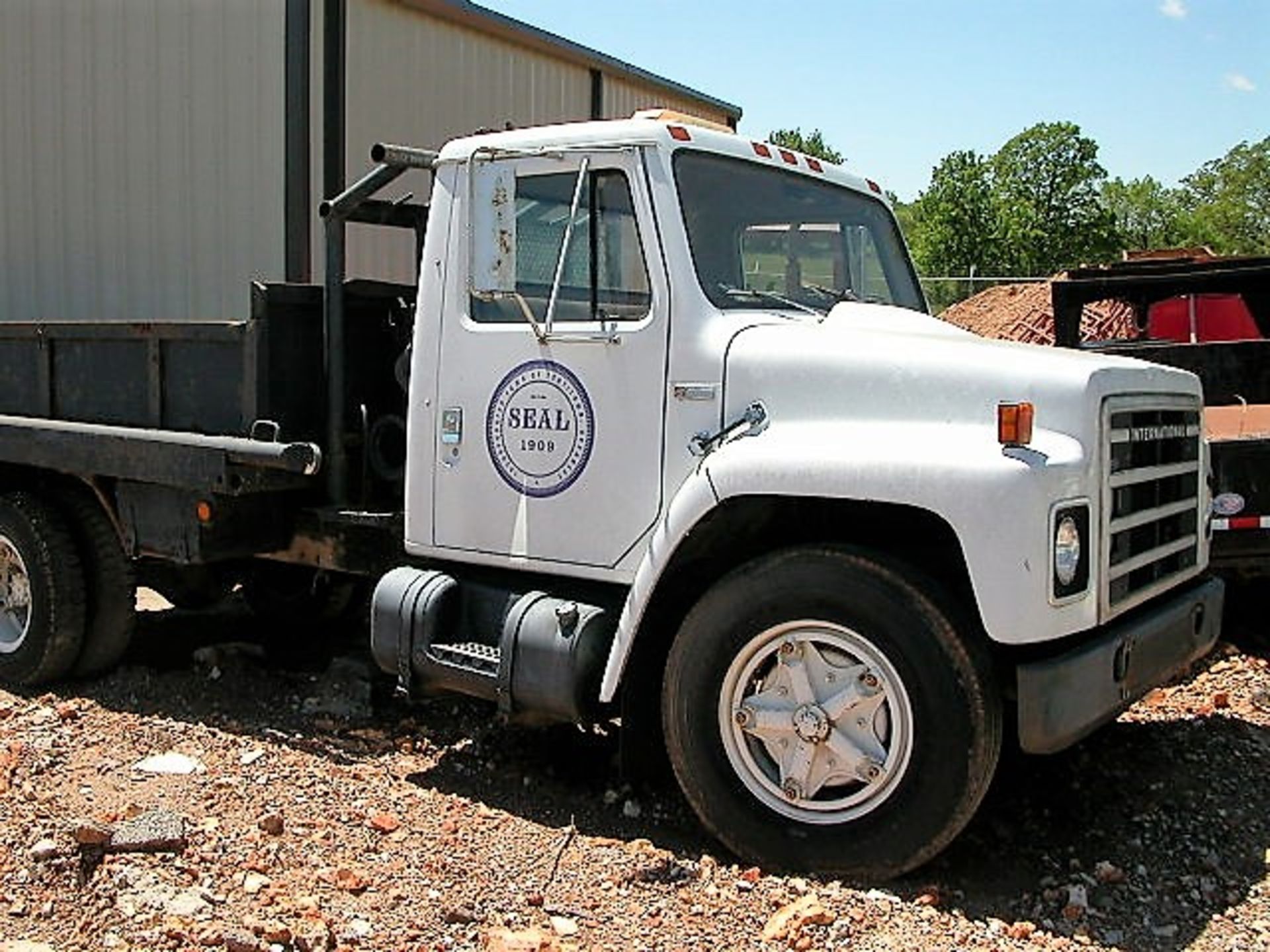 1981 Int'l Diesel Dump Truck - (40,578) Miles - Runs Good - Lg. Winch - Metal Dump Bed - Good Tires - Image 10 of 10