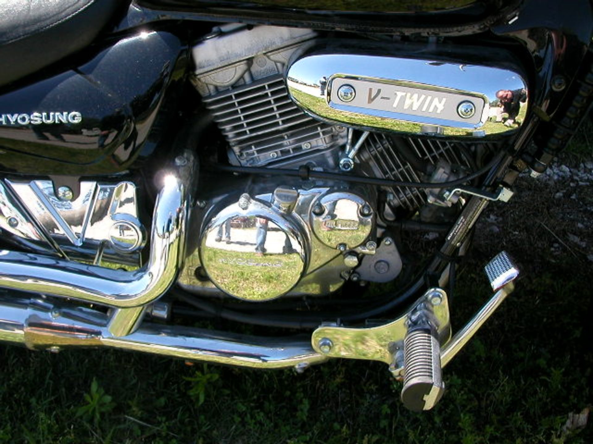 2008 Hyosung V-Twin Motorcycle - Conditions Unknown - No Key - Image 5 of 7