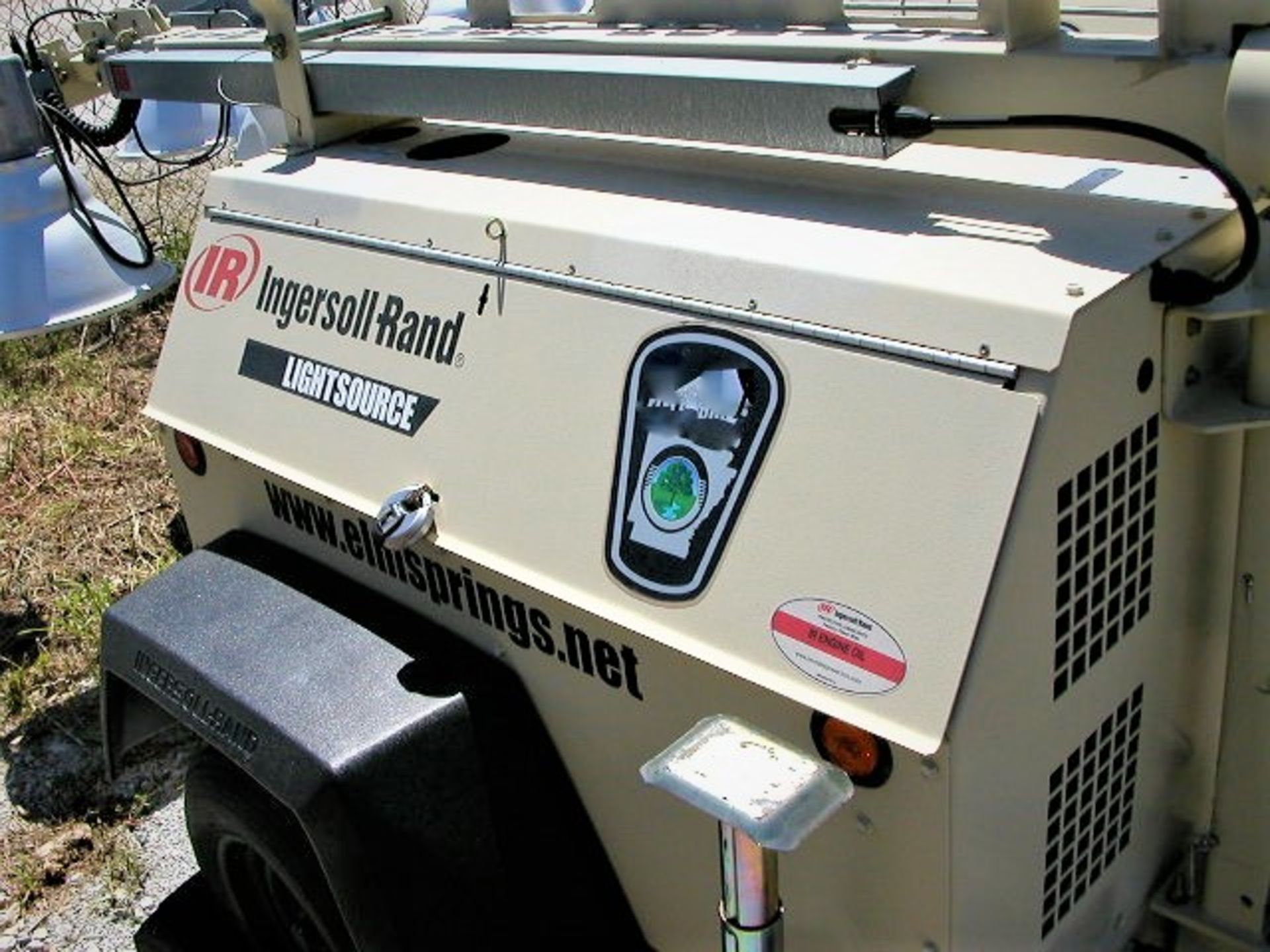 Ingersoll - Rand "Light Source" Portable Light System & Generator - Image 2 of 5