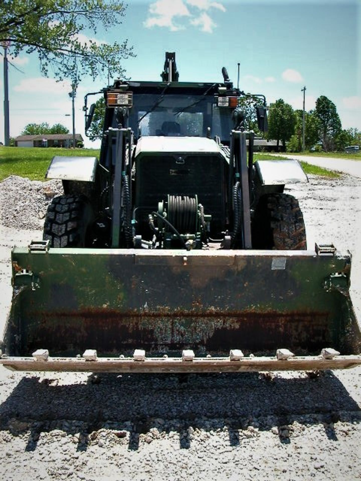 IHMEE - Military High Mobility Engineering Vehicle/Excavator - (3124 Miles) - Excellent Condition! - Image 7 of 16