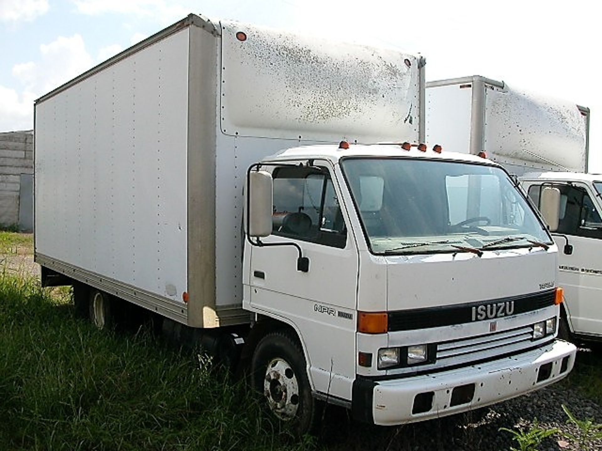 1991 Isuzu NPR Box Delivery Truck (003167)