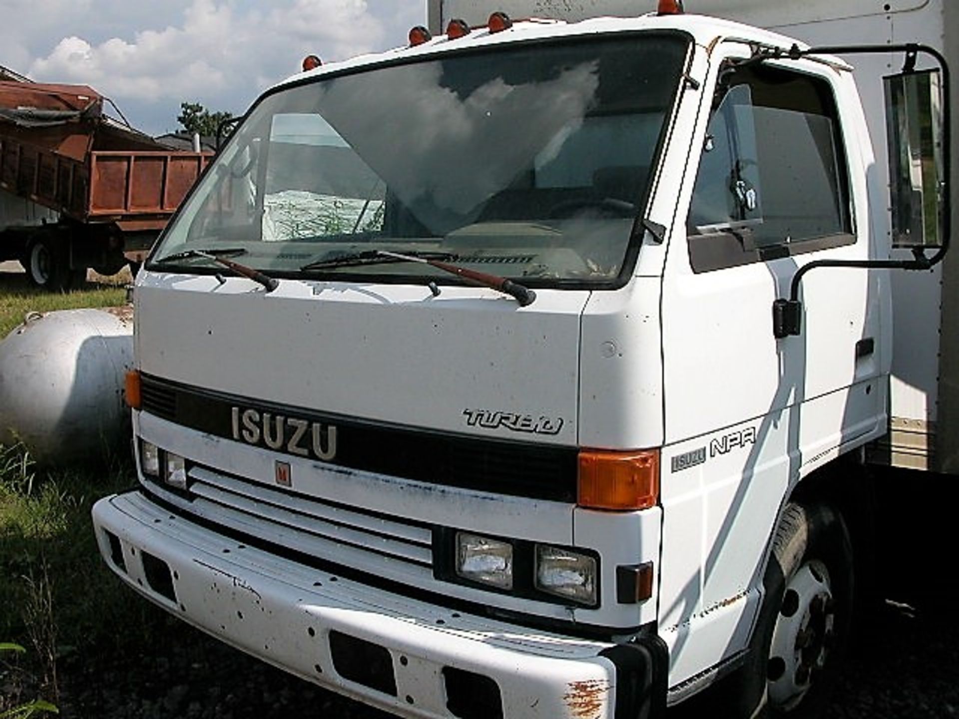 1991 Isuzu NPR Box Delivery Truck (003167) - Image 4 of 7