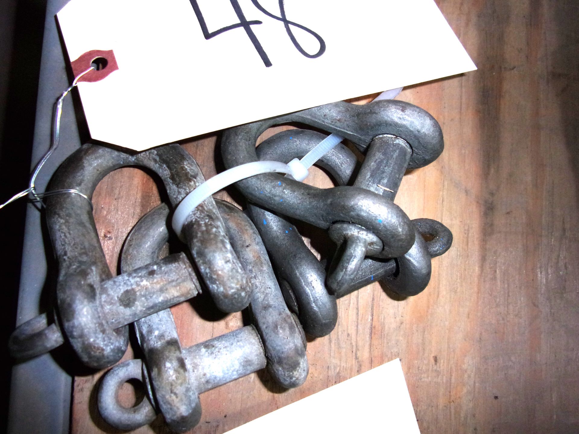 LOT OF (4) SHACKLES