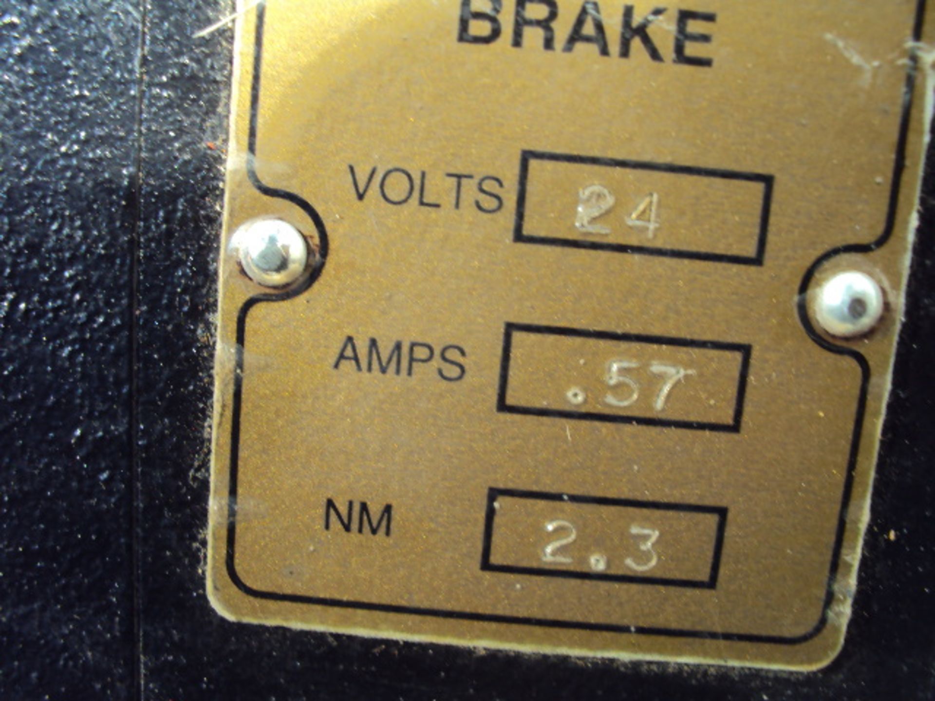 Kollmorgen Brushless Servo Motor EB-104-B-11-B3 1.5HP 7500 RPM with 24V Brake - Image 5 of 5