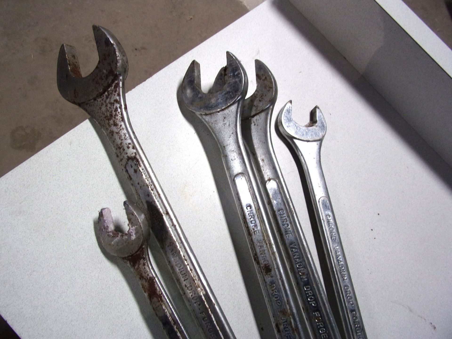 LOT OF LARGE OPEN END BOX END WRENCHES - Image 2 of 2