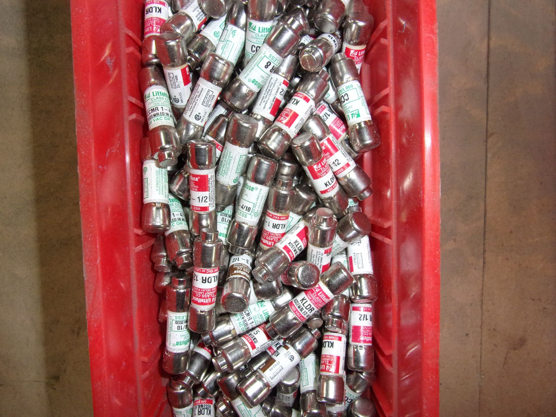 LARGE LOT OF SMALL FUSES - Image 2 of 2