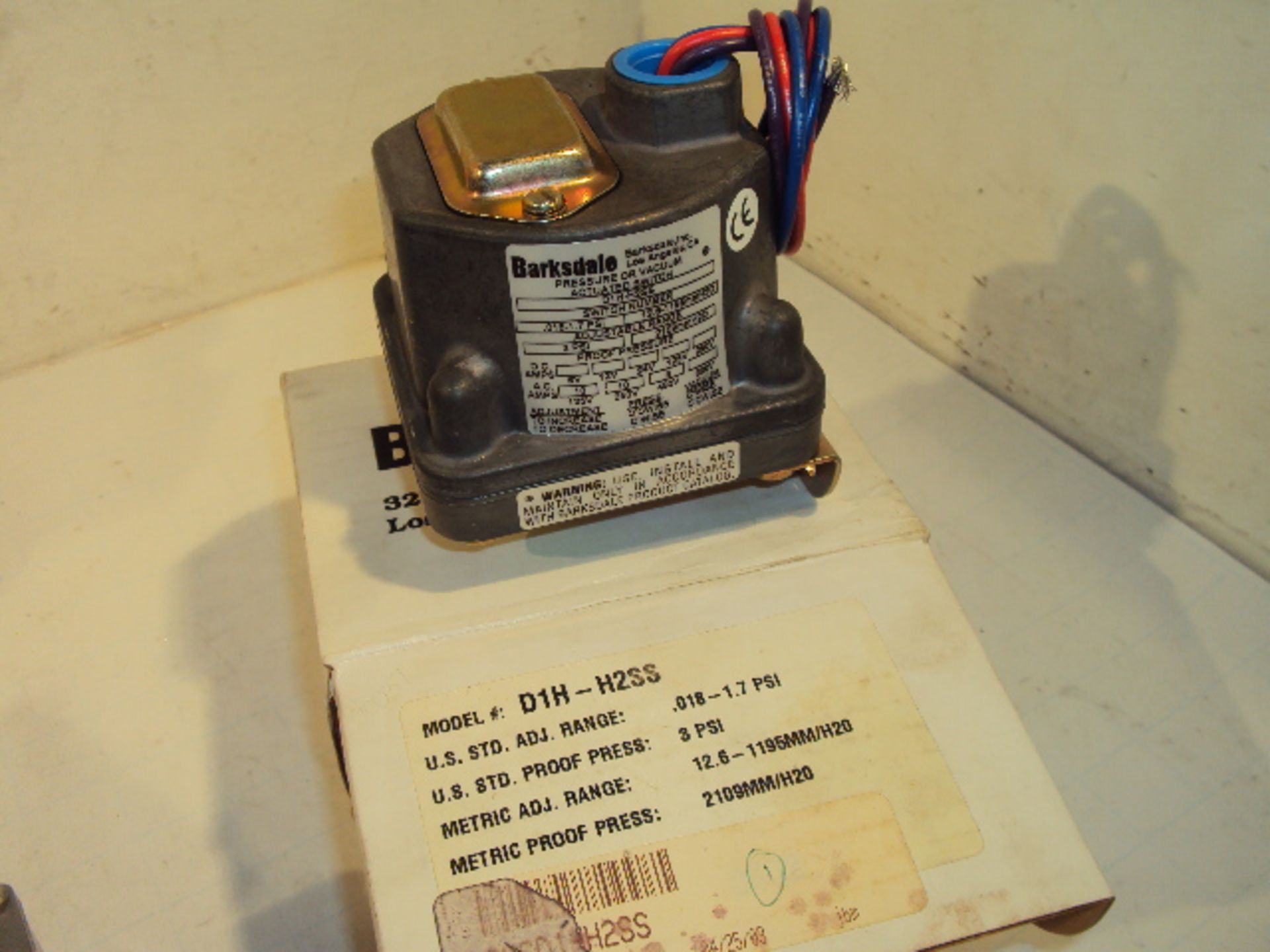 (3) Assorted Pressure Switches Square D & Barksdale - Image 6 of 7