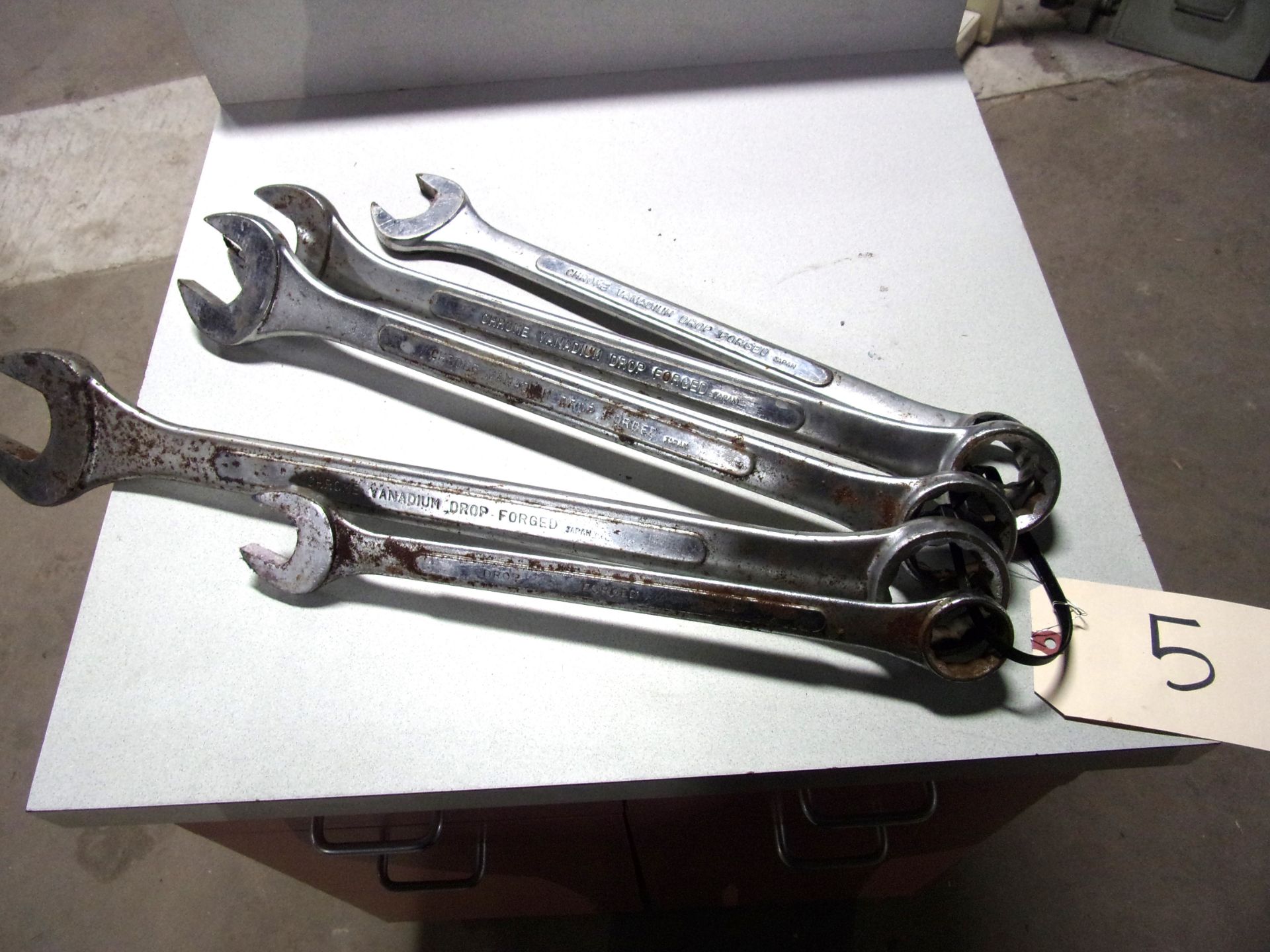 LOT OF LARGE OPEN END BOX END WRENCHES