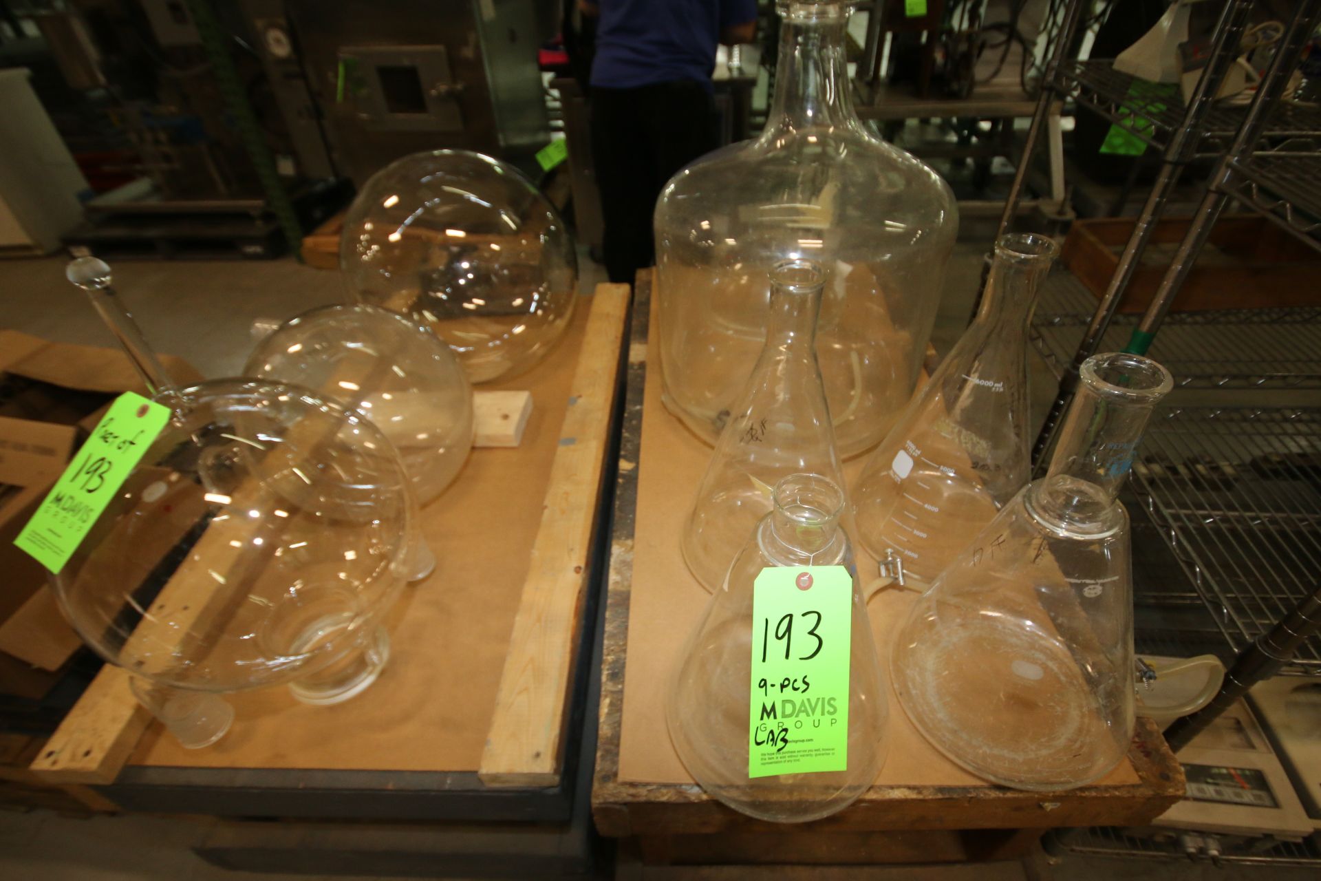 (9) Pcs. Assorted Lab Glassware includes 6000 ml Flasks, 12 Gal. Pyrex Carboy, Schotte Duran 6076-11