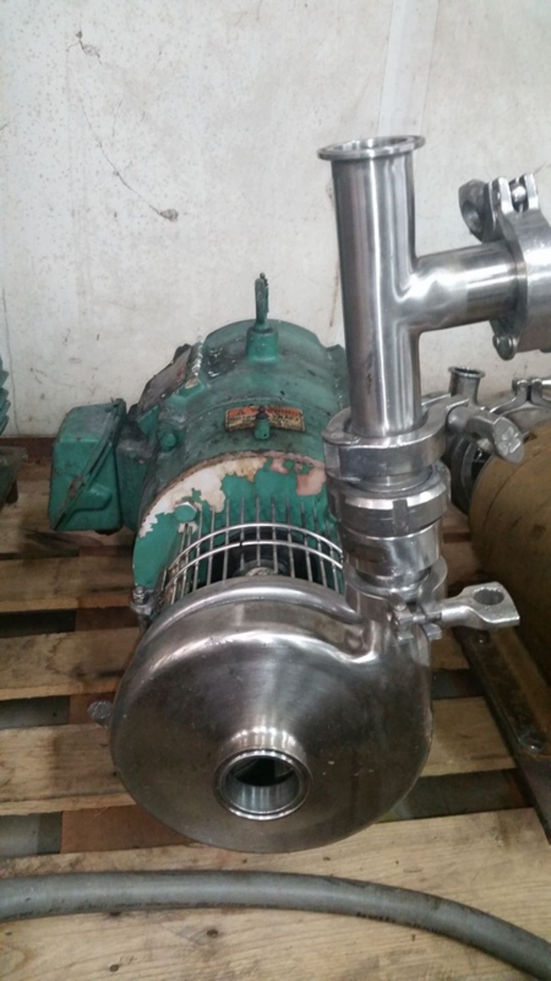 Centrifugal Pump 2.5in IN 2in OUTMotor - 7.5HP 230/460 Volt 60 Hz (Located in NC) ***FBEV***