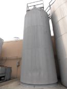 Dairy Craft 6,000 Gallon Stainless Vertical Silo with Agitator Serial: 77J3387Stainless Steel
