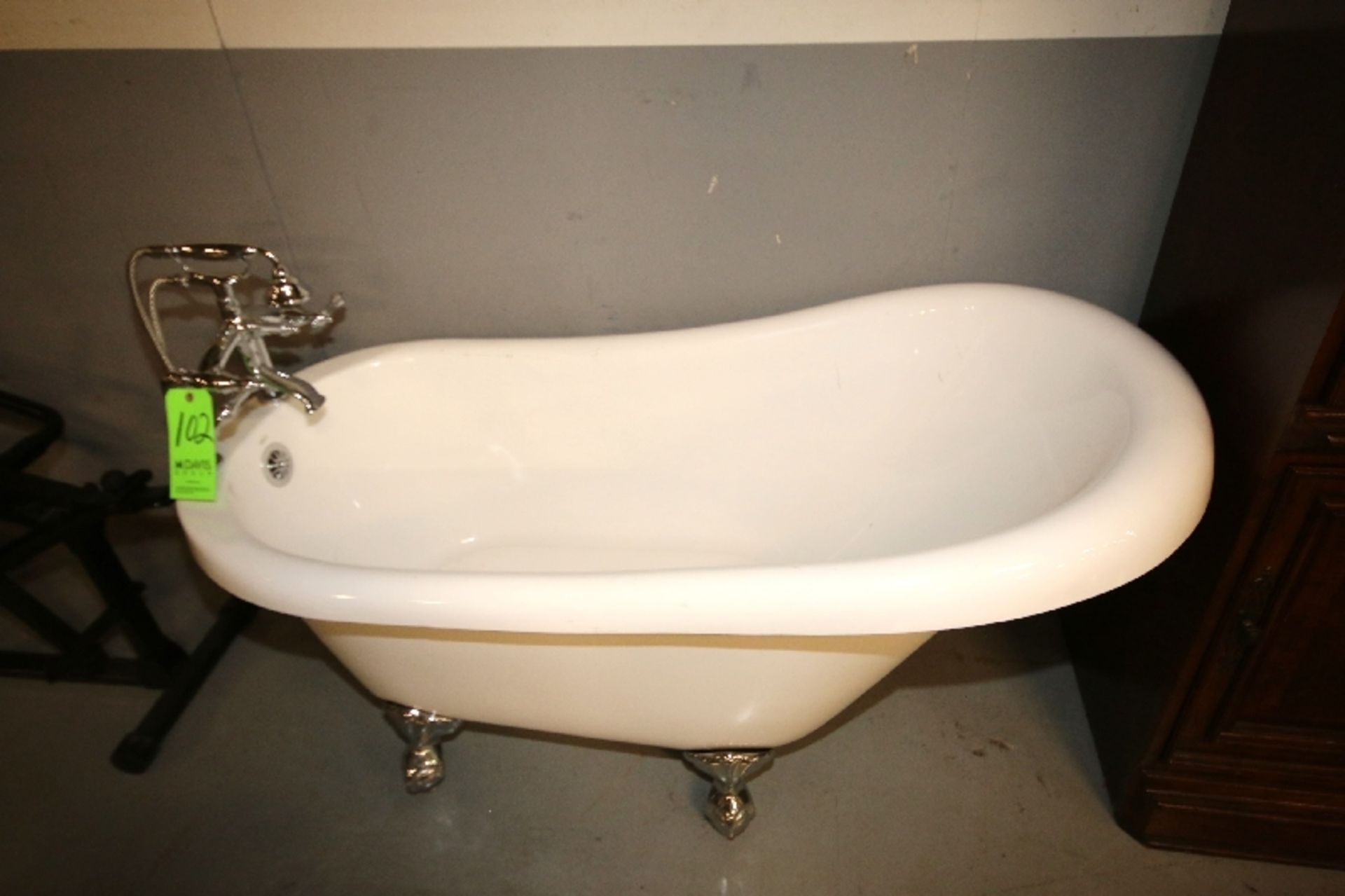 Restoration Hardware White Classic Victorian Claw-Foot Tub and Restoration Hardware 1900 Classic