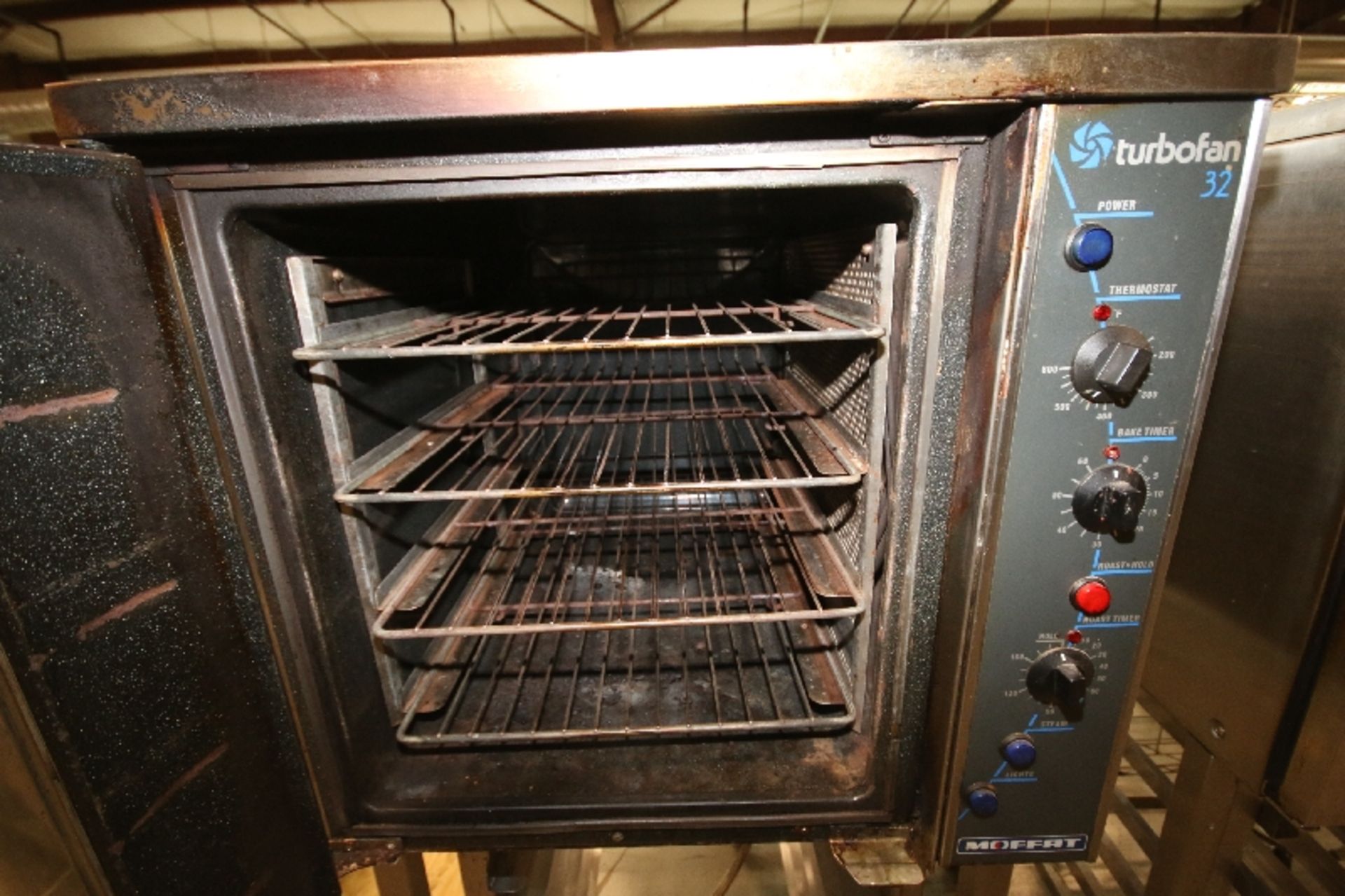 Moffat Limited 4-Shelf Commercial Electric Turbofan Portable Convection Oven, Model E32MS, S/N - Image 3 of 4