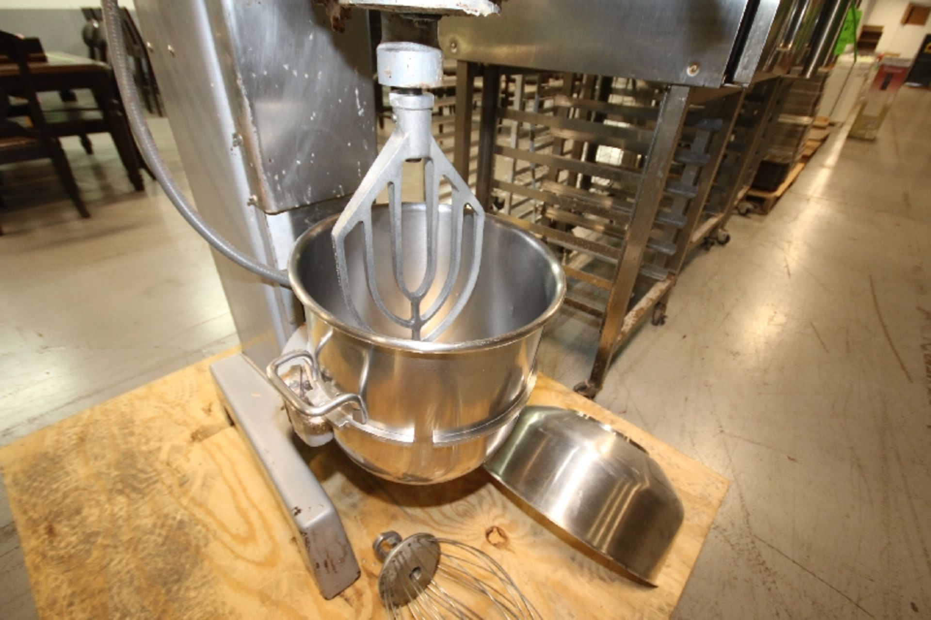 Hobart 3-Speed 40 Qt. Commercial Mixer, Model 0340, S/N 31-1182-980, 1-1/2 hp, 1725 RPM, 208 V, 3 - Image 3 of 4