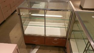 41” x 24” x 40” Mirrored Front Display Cabinet with (2) Glass Shelves, Lighting and (2) Pull out