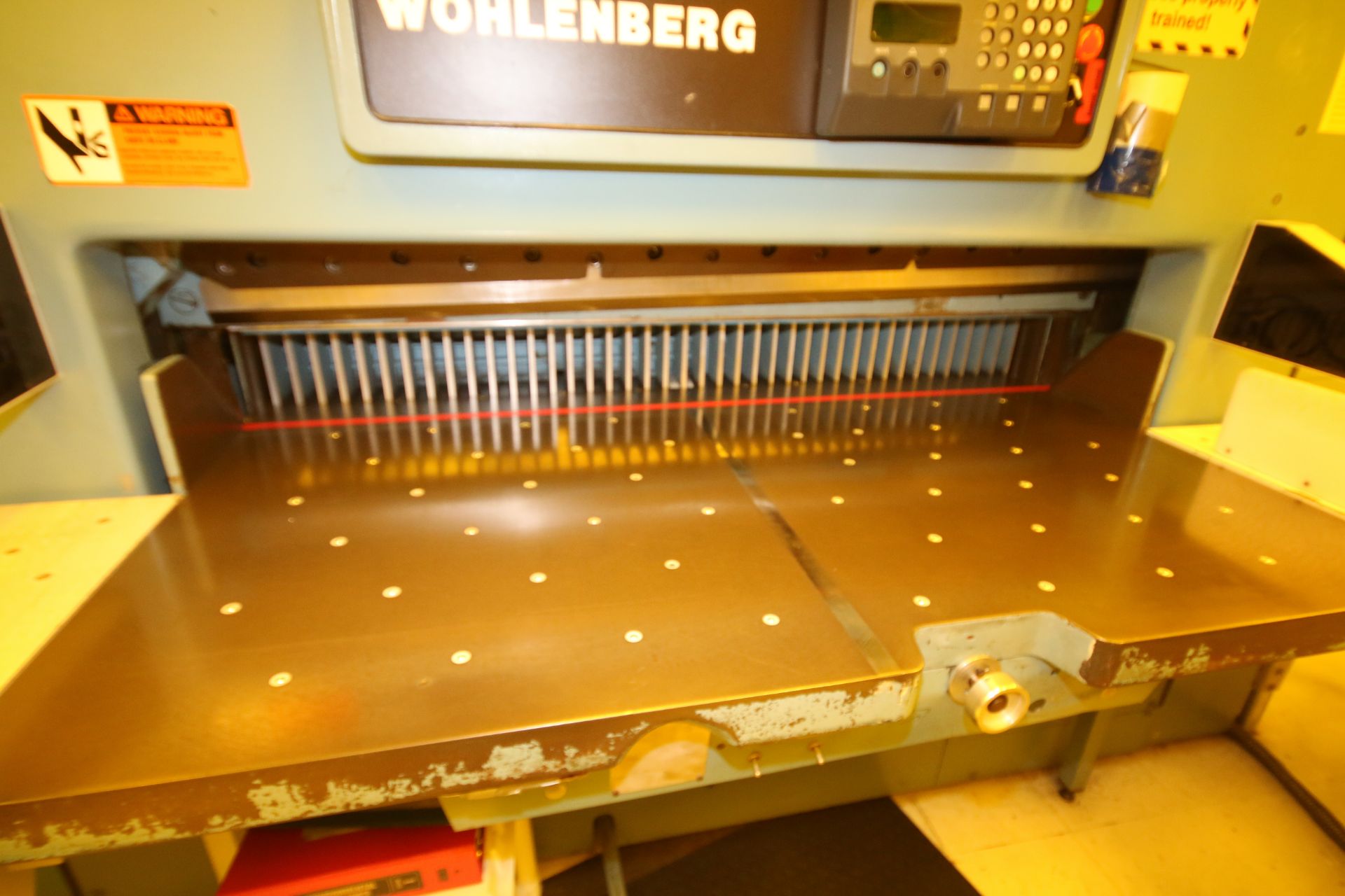 Wohlenberg 61” Guillotine, Model 155 (MCS), S/N 3091-010 (PLC) with Air Bed Table, Aprox. 78” L x - Image 2 of 10