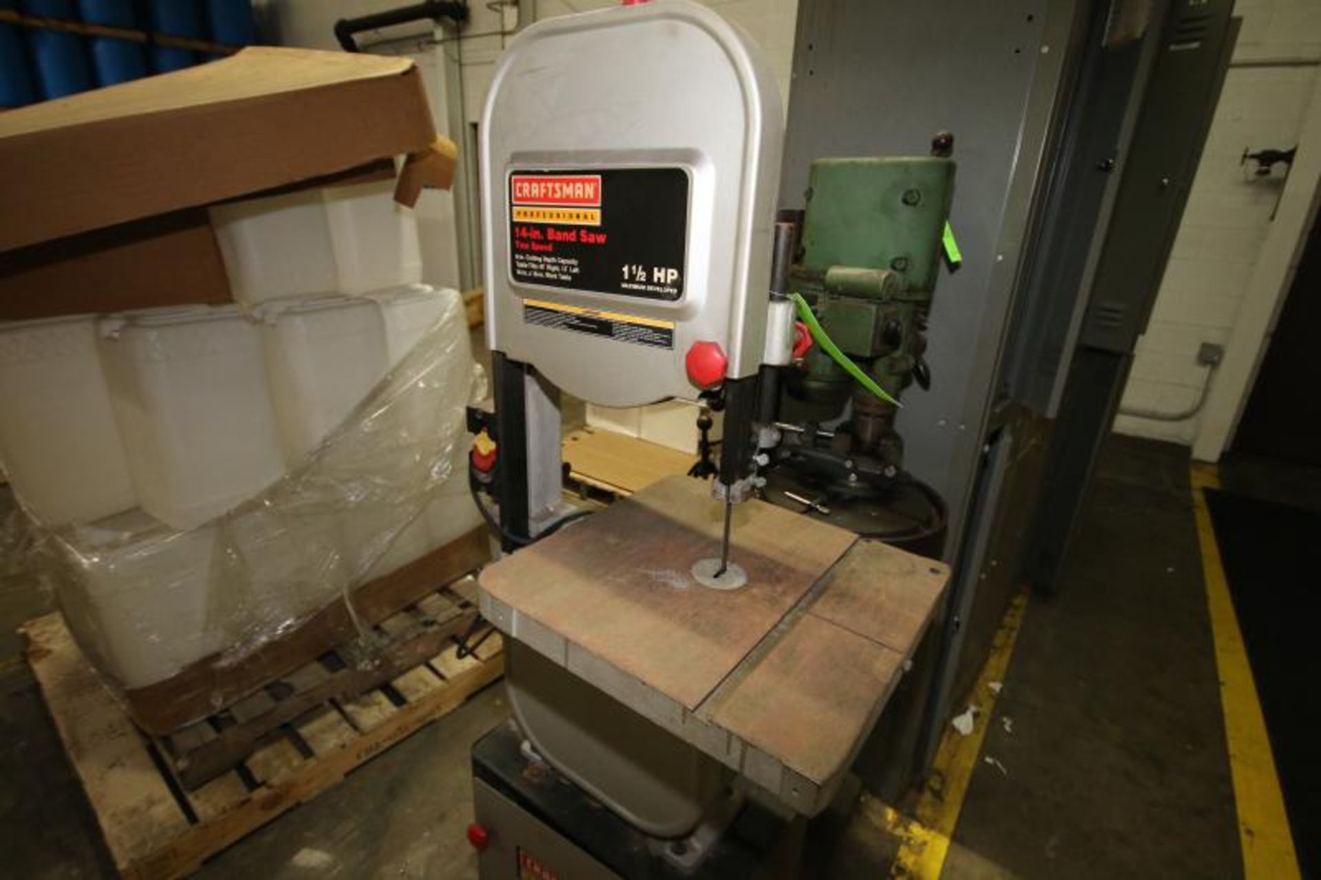 Craftsman 14" Band Saw, with 6" Cutting Depth Capacity, 16" x 16" Work Table, LOCATED IN BRIDGEVIEW, - Image 2 of 2