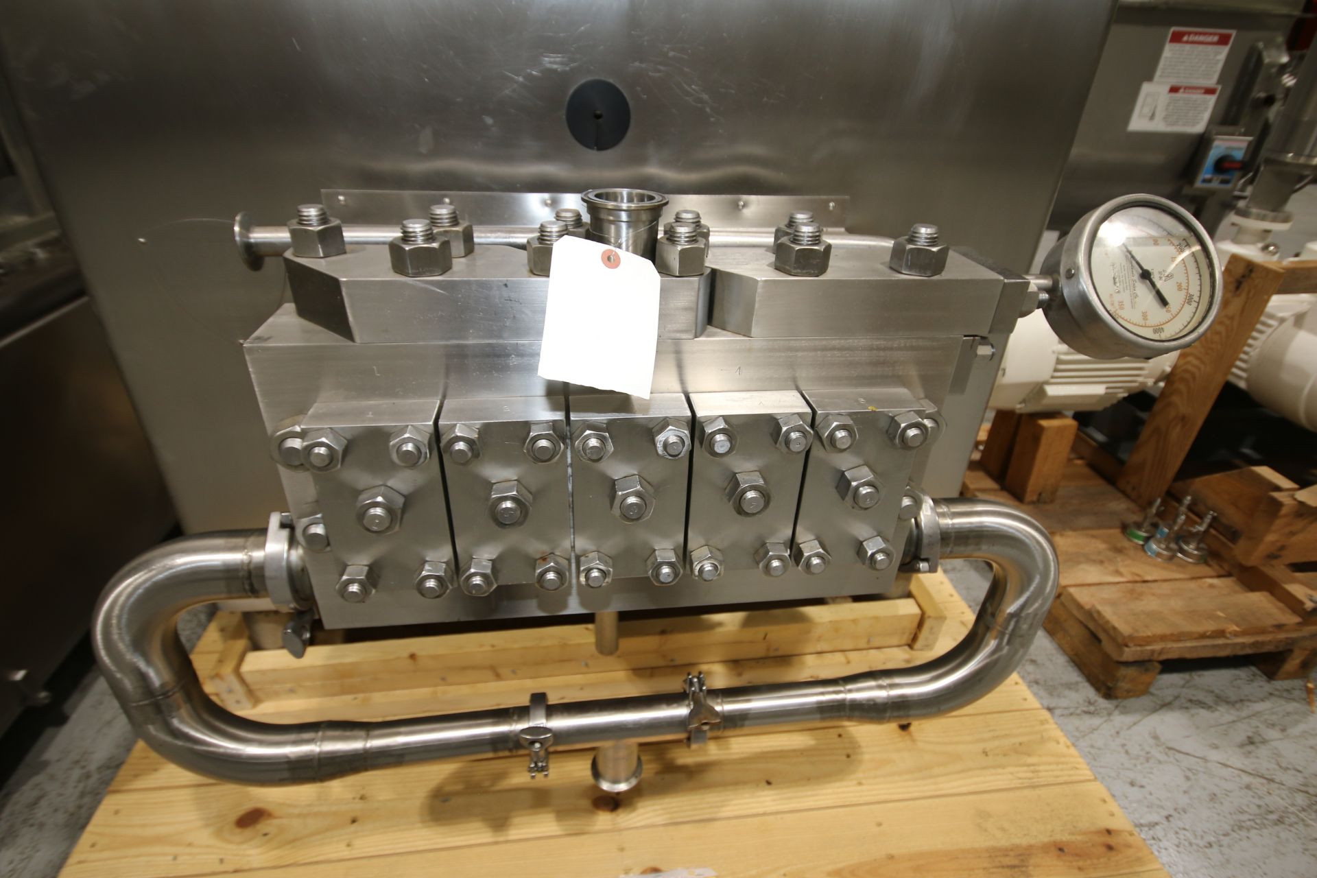 APV Crepaco Homogenizer, Model 5DL425, S/N E-5175, 5-Piston Machine with 5000 psi Pressure Gauge - Image 2 of 8