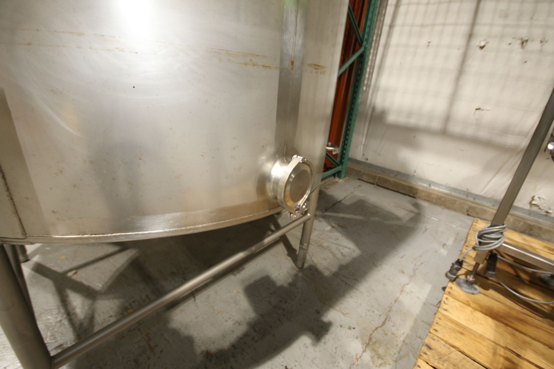 Aprox. 1,000 Gal. S/S CIP Tank, 304 S/S with Top Mounted Hinged Door and Top Mounted Strainer, - Image 4 of 7