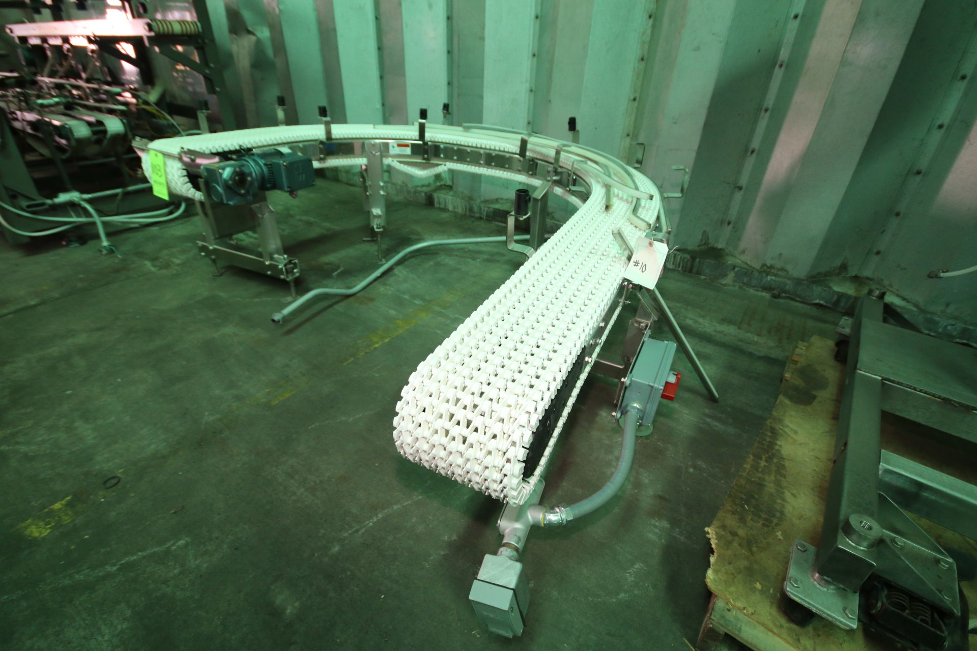 Span-Tech Aprox. 12 ft. L x 24" H U-Shaped S/S Product Conveyor Section includes 8-1/2" W Intralux - Image 3 of 4