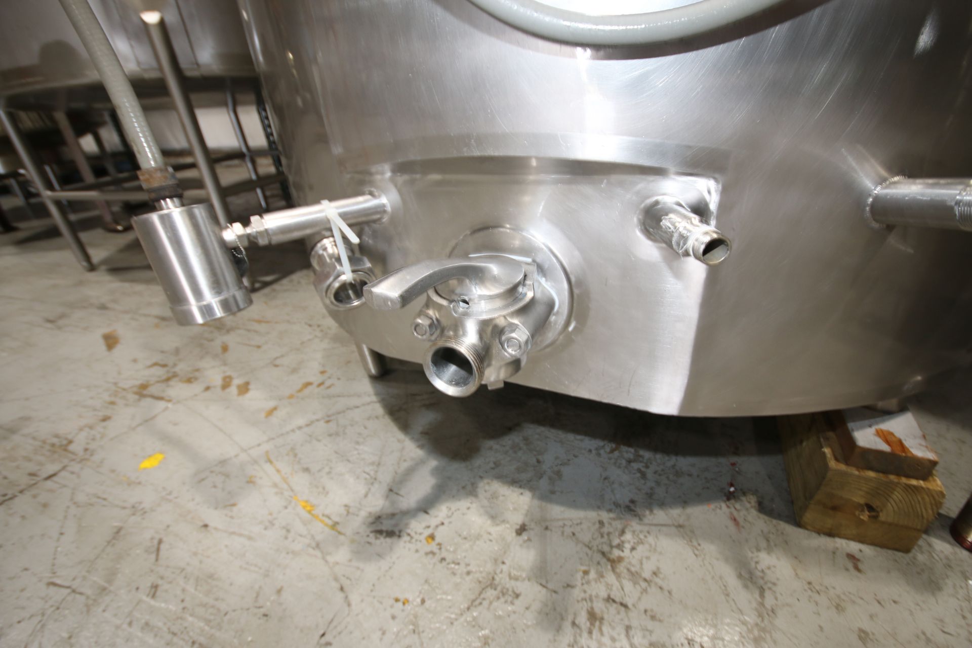 500 Gal. Dome-Top Sloped-Bottom Jacketed Processing Tank, Equipped with Top-Mount Two-Blade Wide - Image 9 of 11