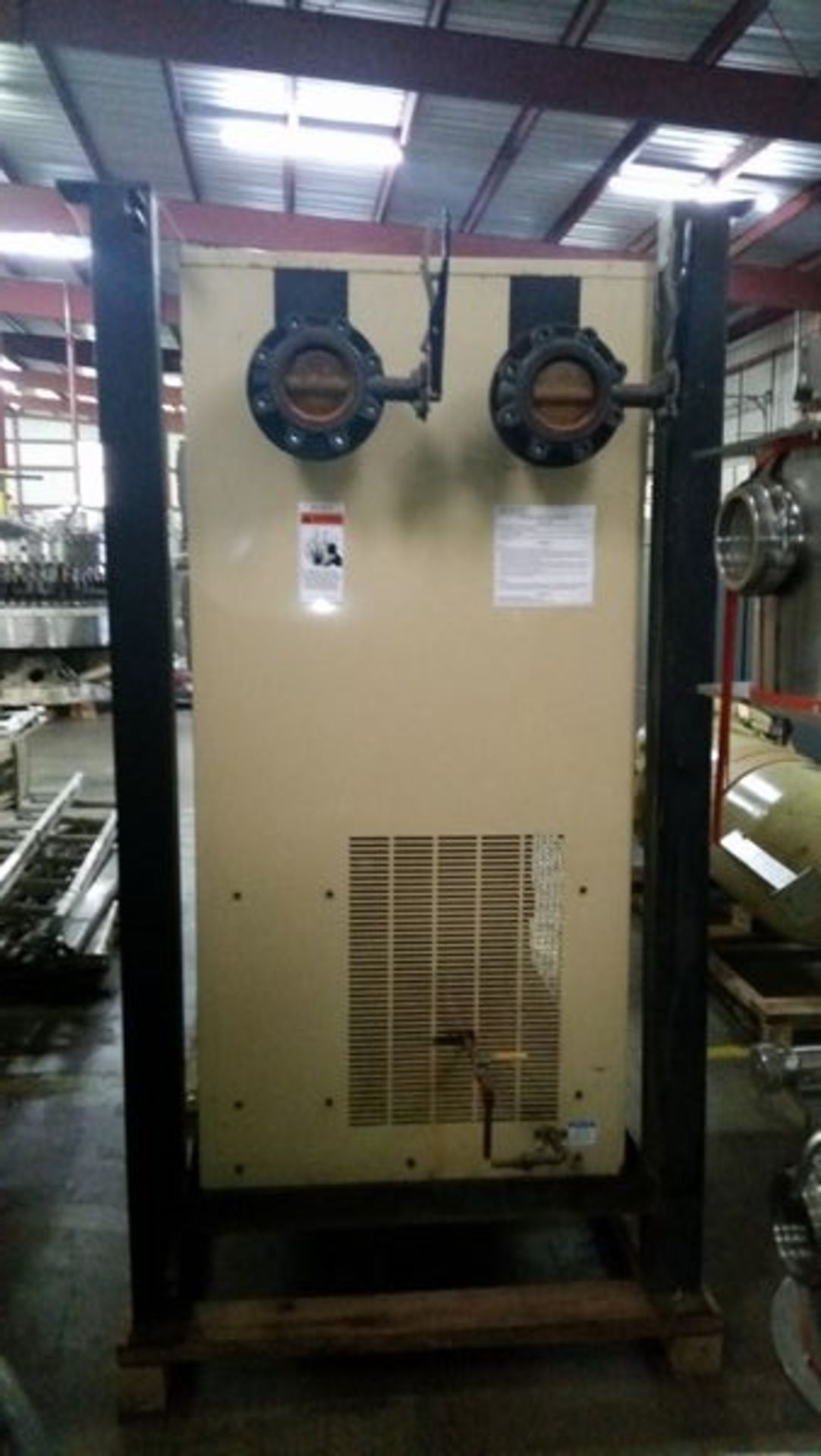 Ingersoll Rand 1700 CFM Air Dryer Model: D1700INA400 Serial: 337155 Last running at Food - Image 4 of 5