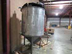 500 Gallon chocolate melt tank with built in water heater and water circulation pump, jacketed and