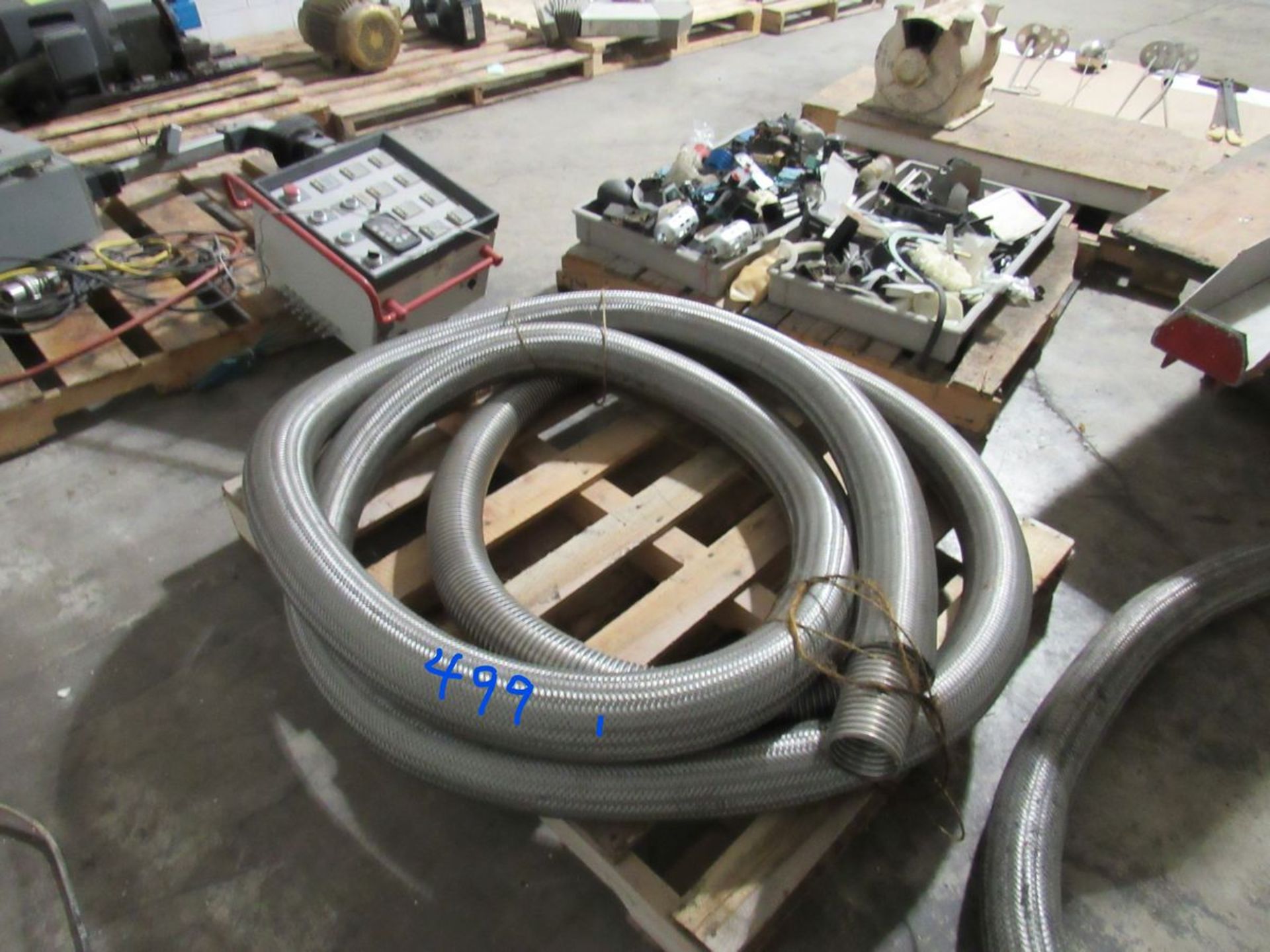 Approximately 30 ft of 3" diameter Stainless Steel Flexible Hose (Rigging and loading fees
