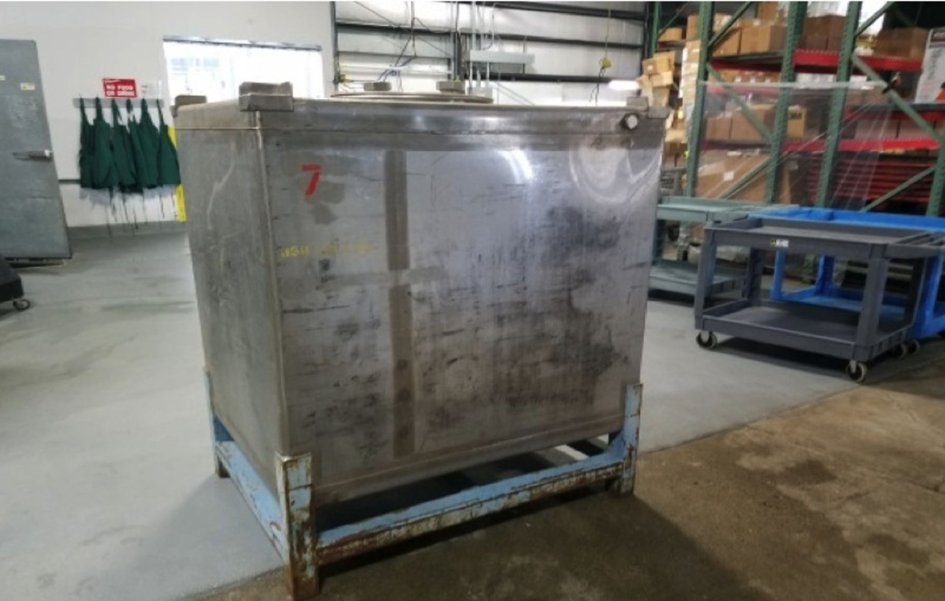 Utensco 350 Gallon Square S/S Tank, S/N 6012-PTK-360-304-80 (Located in Oregon)***RSFRM***