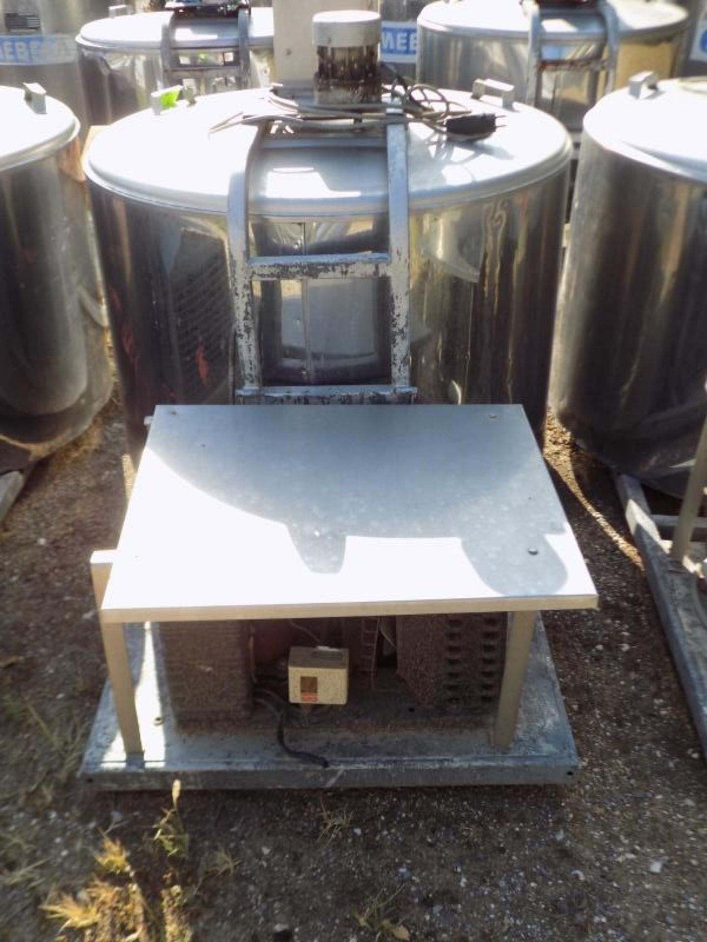 Japy Aprox. 320 L/85 Gal. Jacketed S/S Farm Tank with Hinged Lid, Twin Blade Prop, Motor with - Image 4 of 4